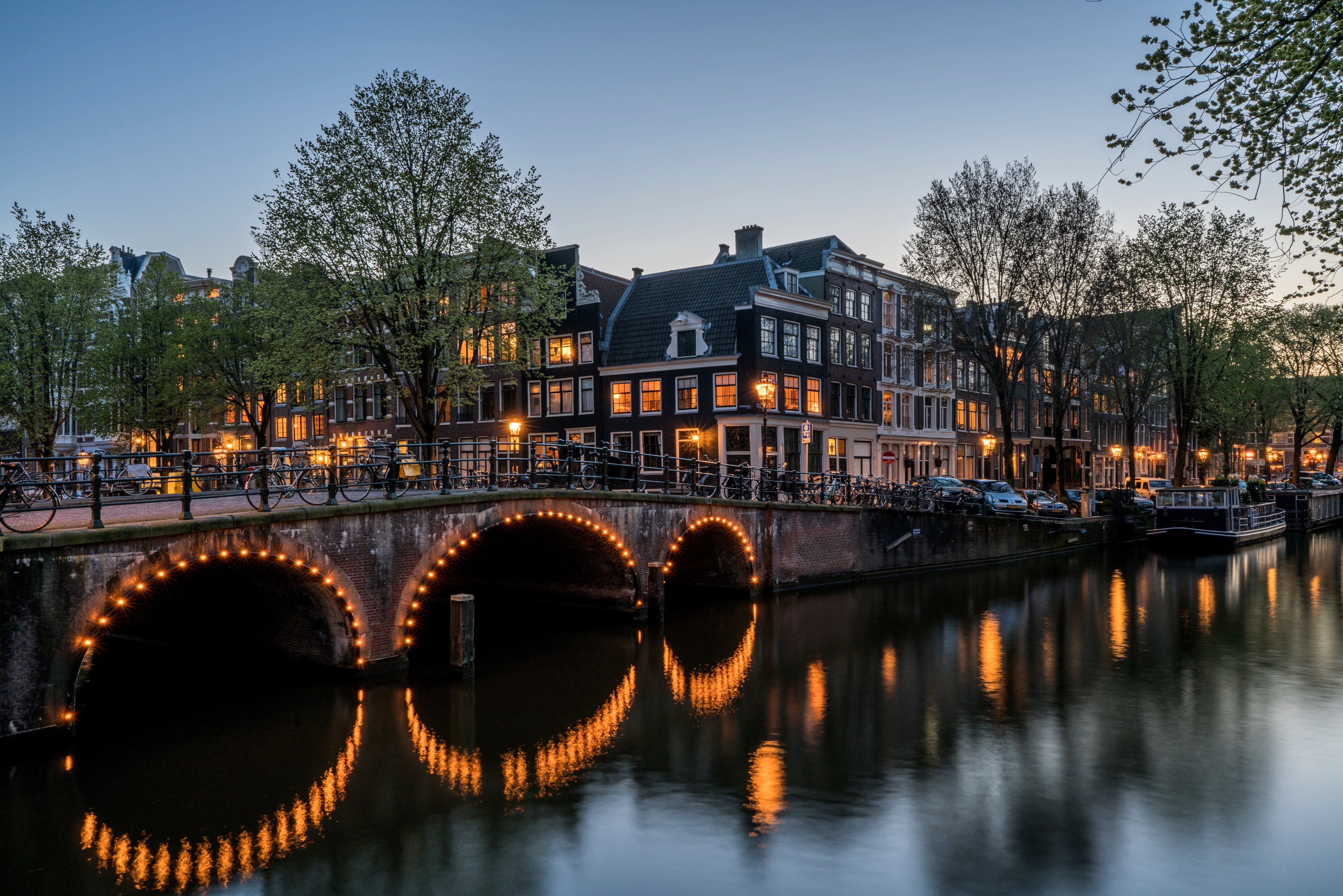 Amsterdam Canal Bridge at Dusk HD Wallpaper