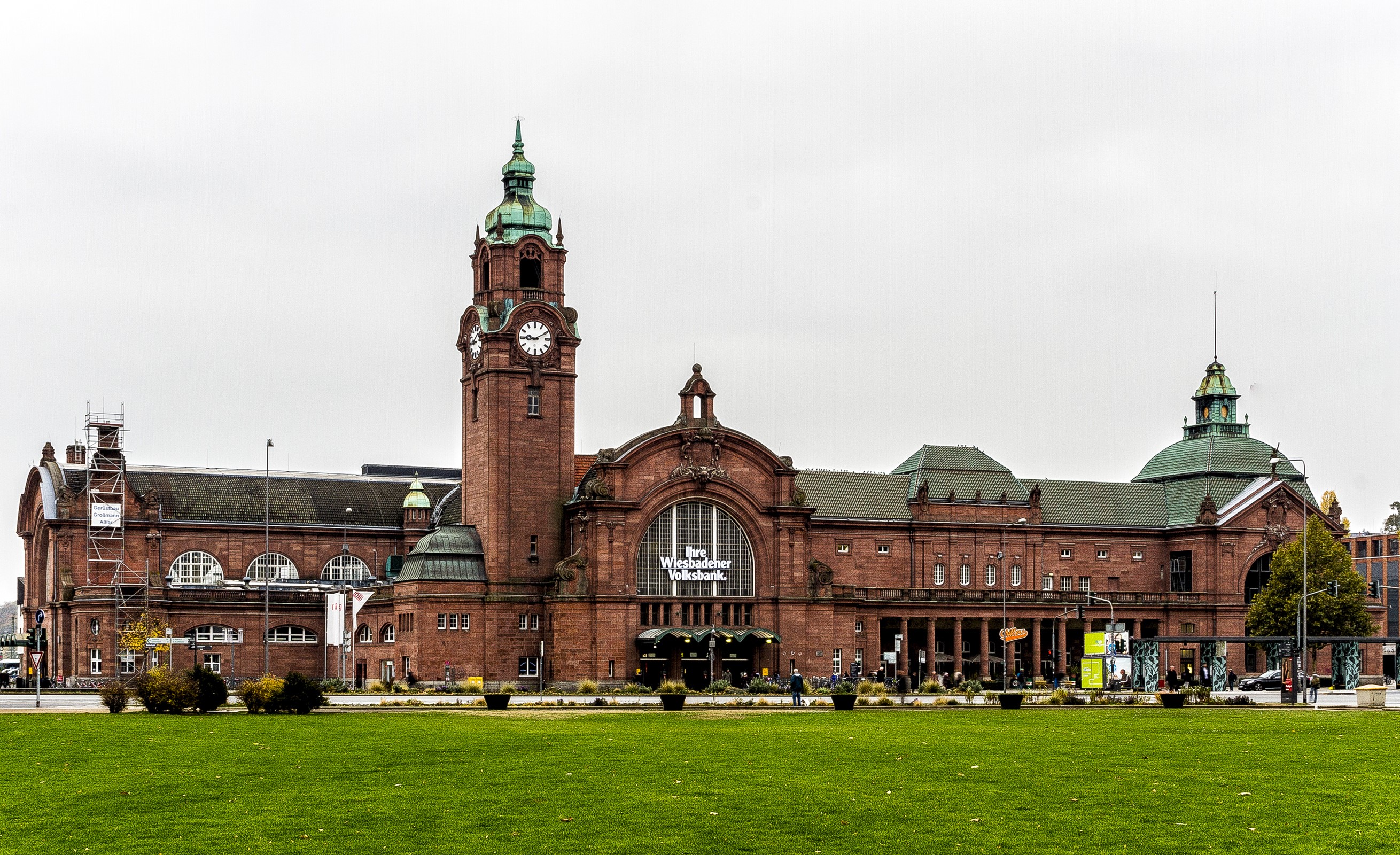 Wiesbaden Main Station with Clock Tower HD Wallpaper