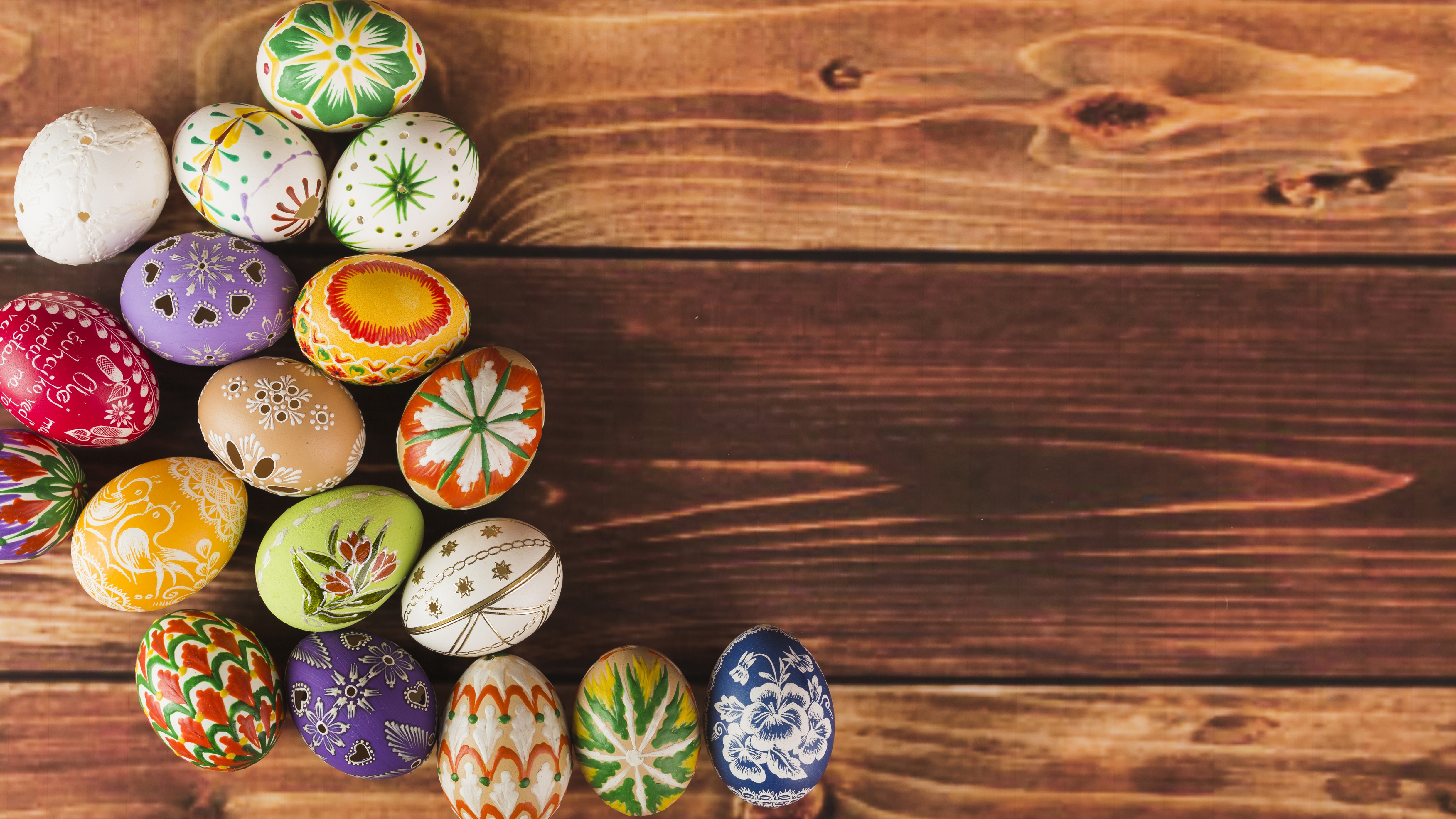 4K Easter Eggs on Wood Planks HD Wallpaper