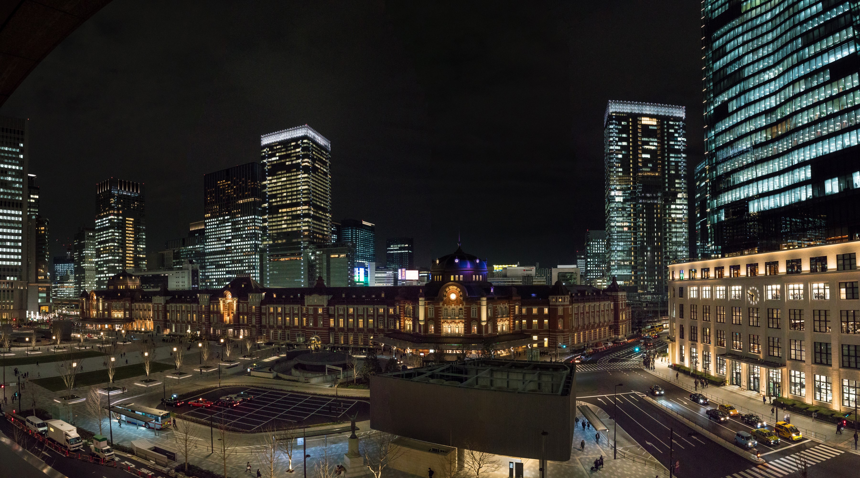 Tokyo Station at Night, Japan HD Wallpaper