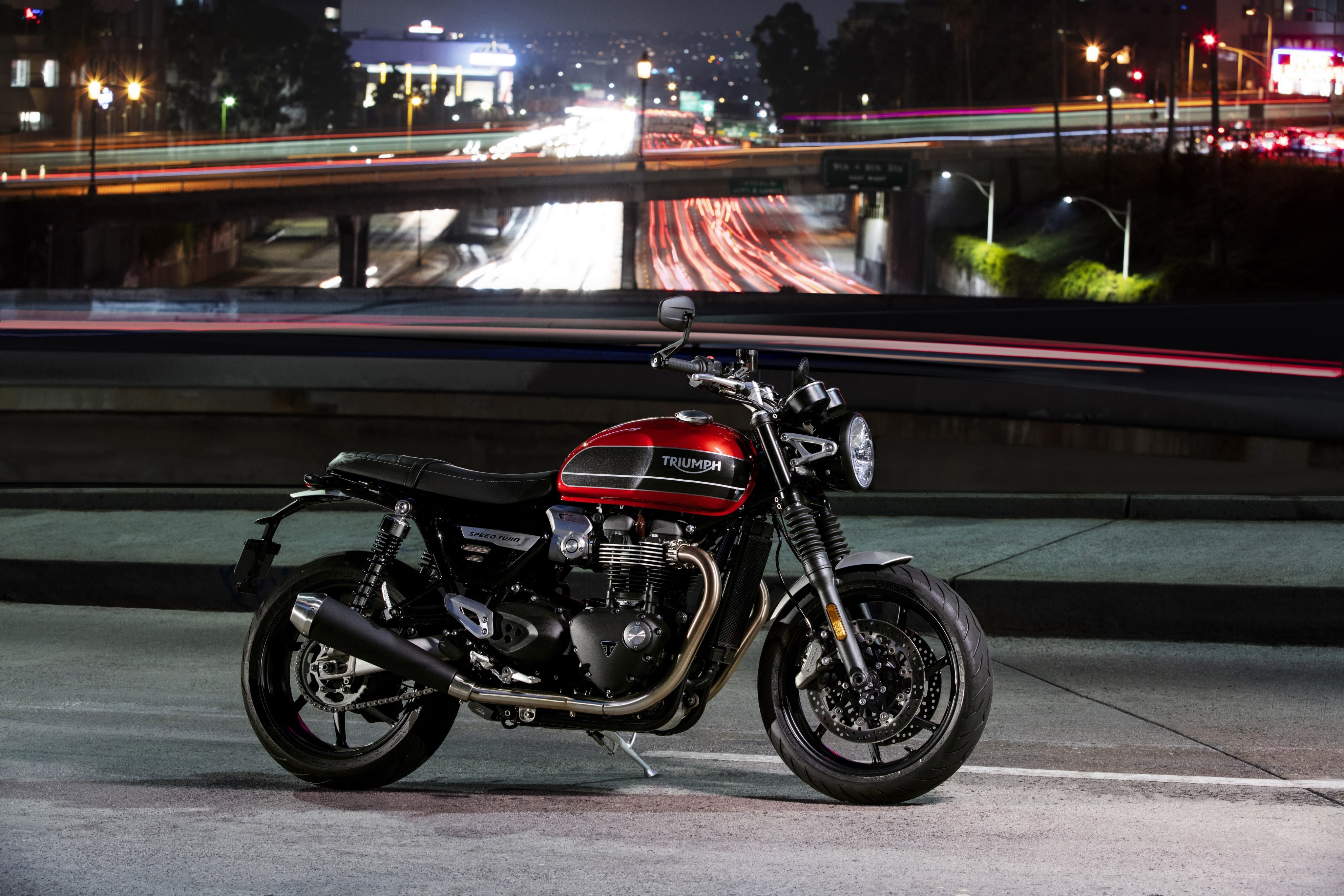 2019 Triumph Speed Twin motorcycle HD Wallpaper