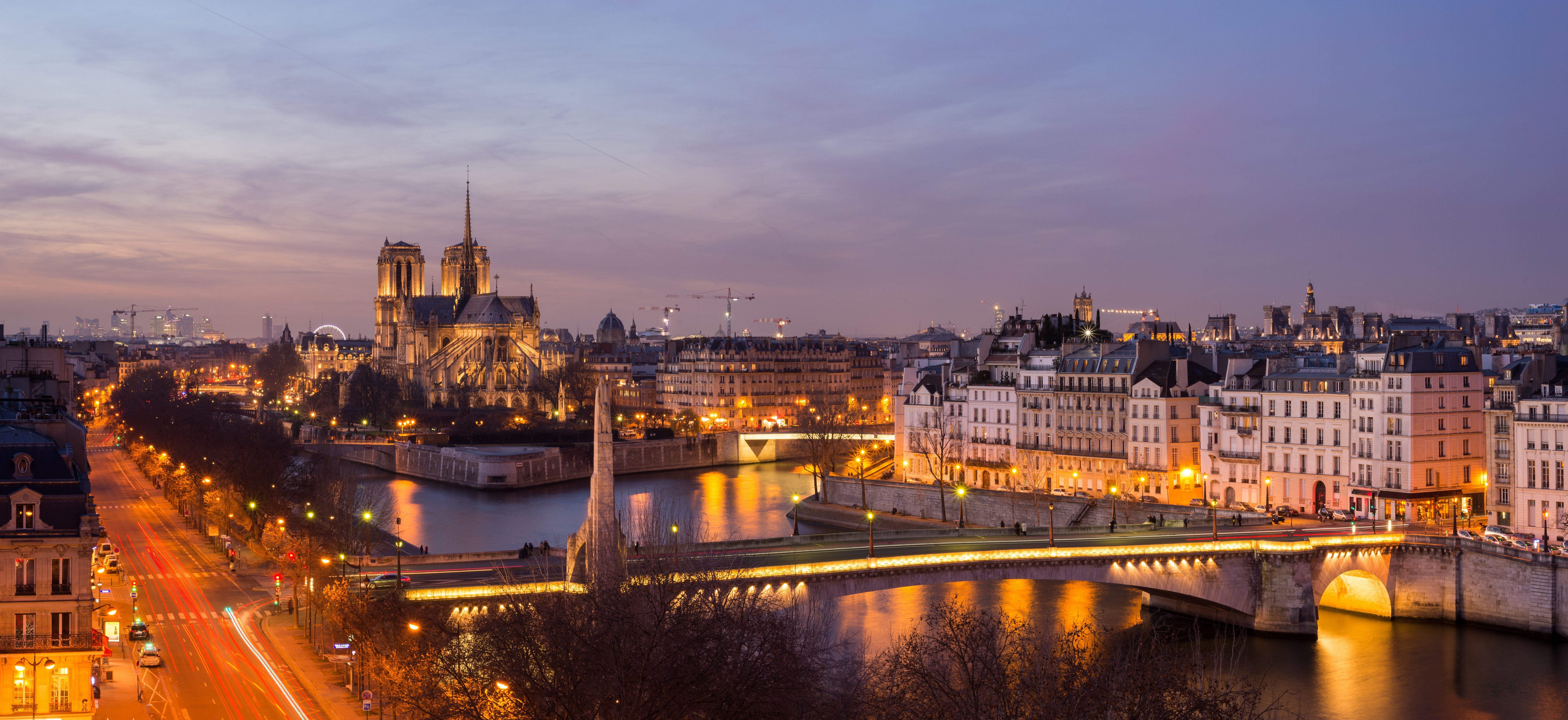 Notre Dame Cathedral and Seine River at Dusk, Paris HD Wallpaper