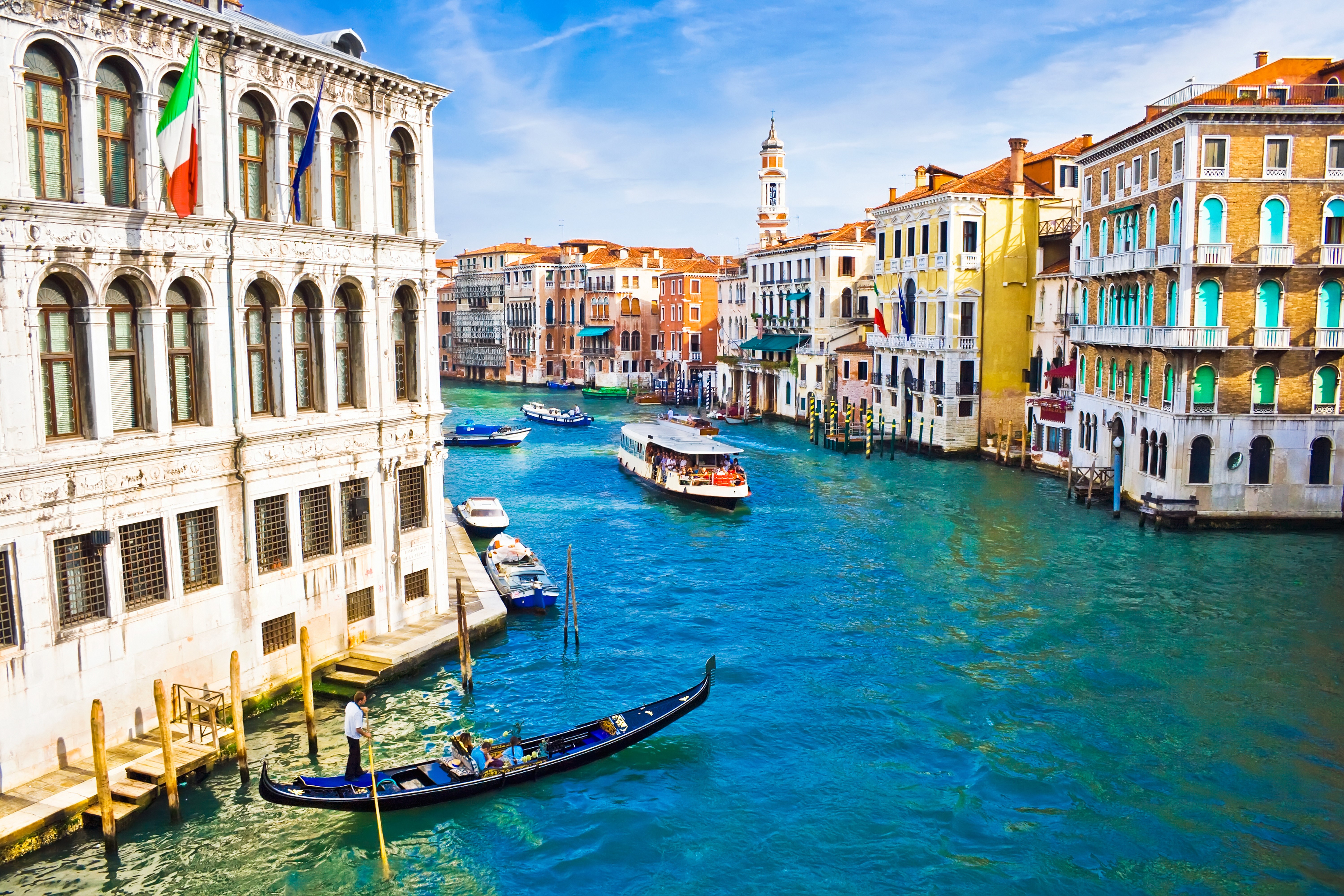 Venice Canal with Gondola and Riverboat HD Wallpaper