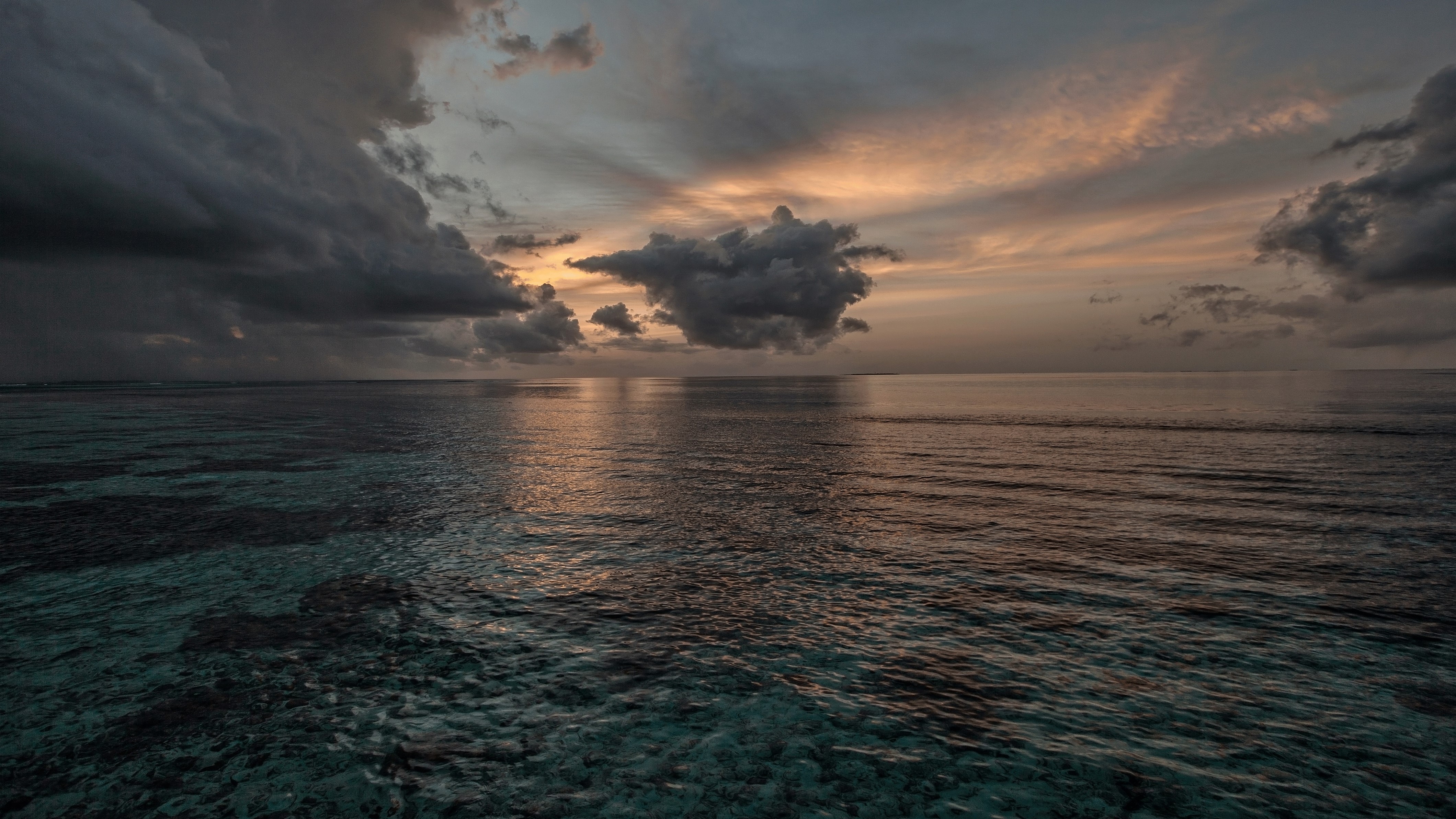 4K Sea Sunset with Clouds HD Wallpaper