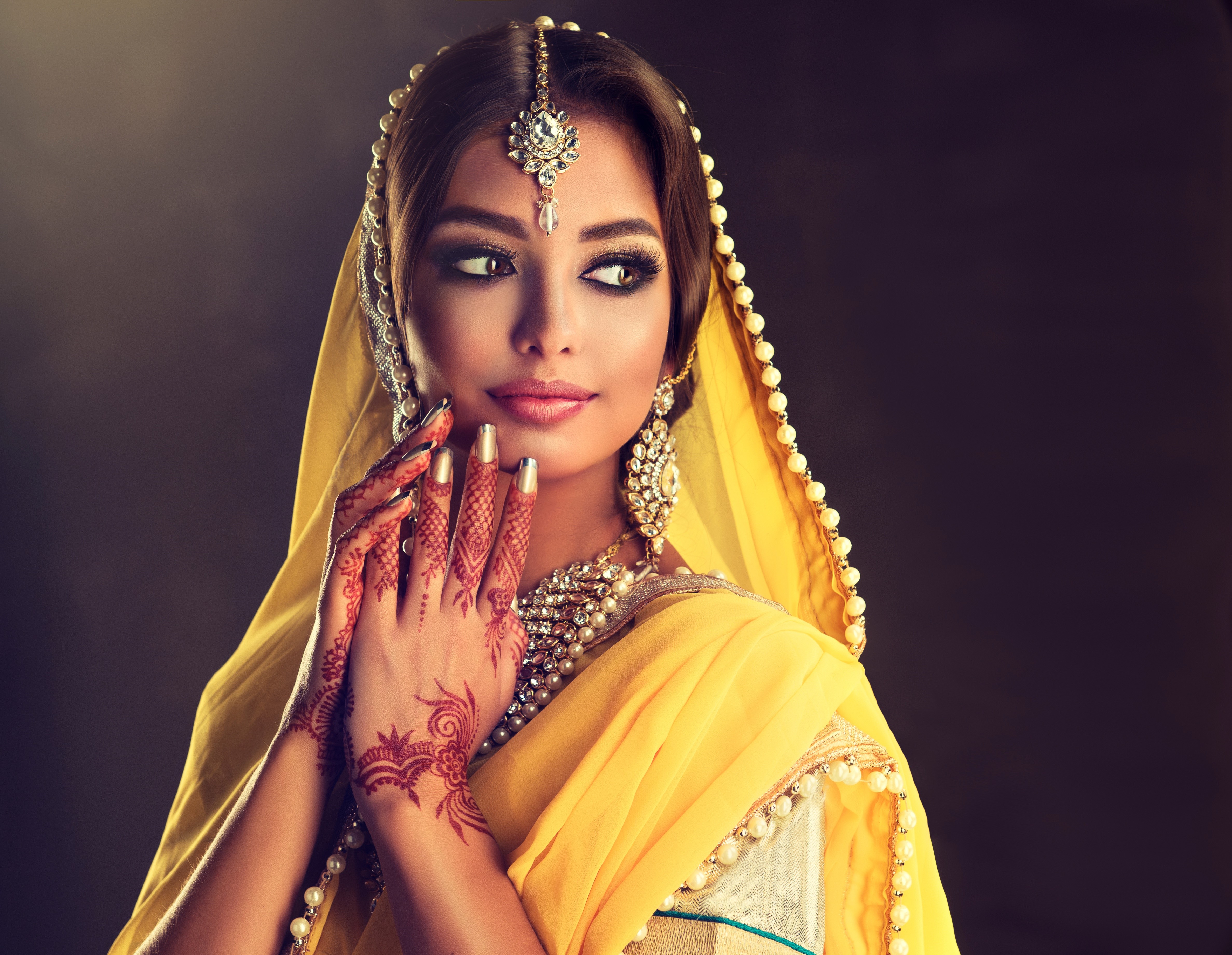 4K Indian Woman Sofia Zhuravets HD Wallpaper