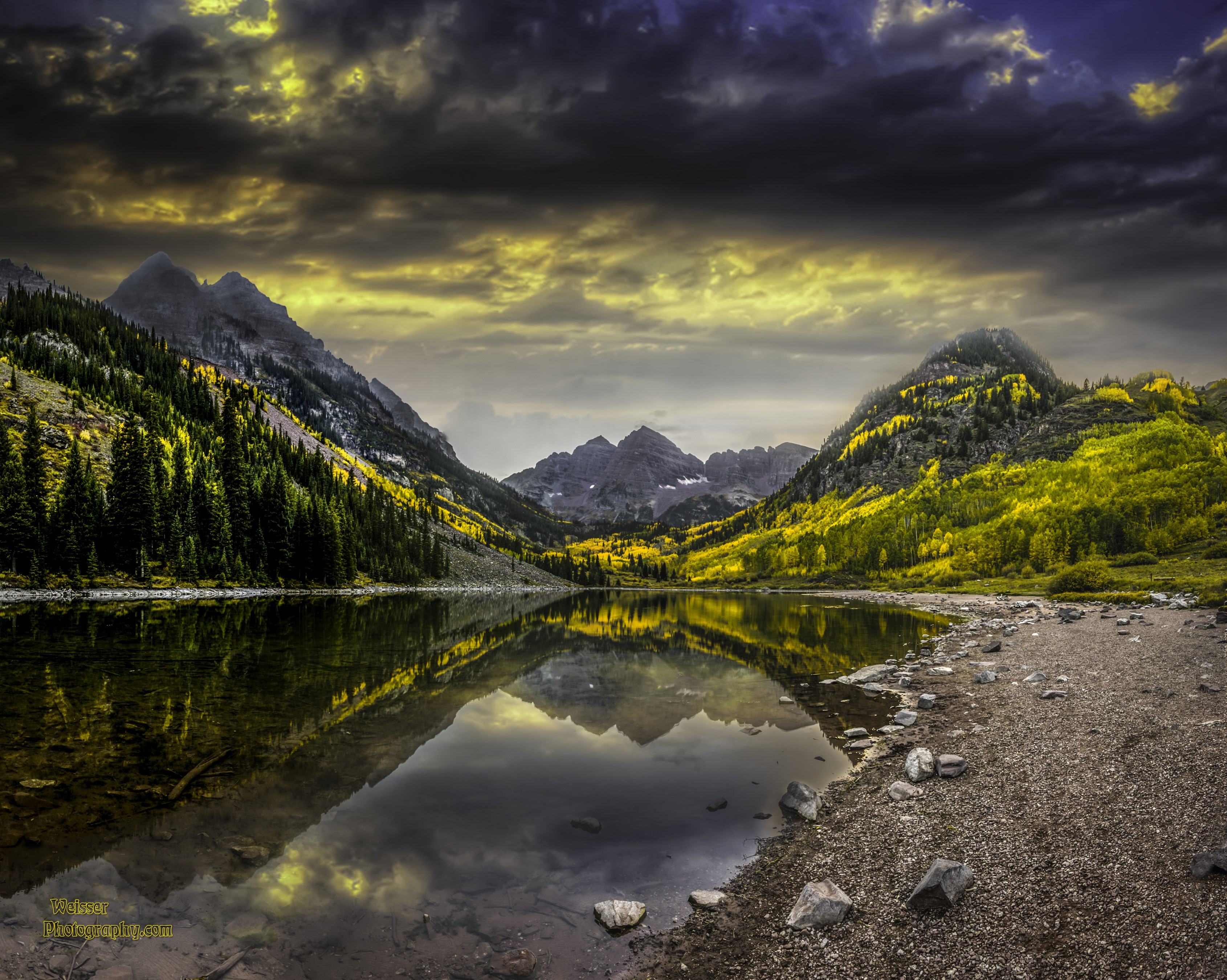 Maroon Bells Mountains and Lake in Autumn, Colorado HD Wallpaper