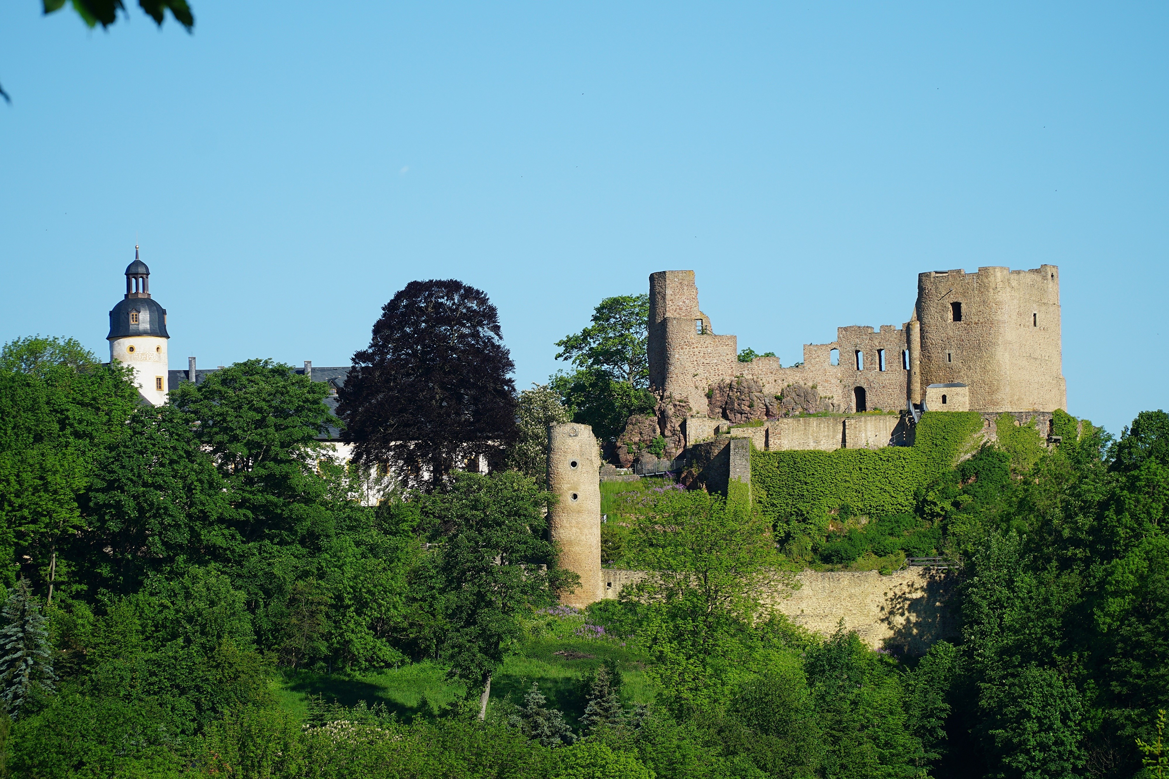 Ruins of Frauenstein Castle in Saxony, Germany HD Wallpaper