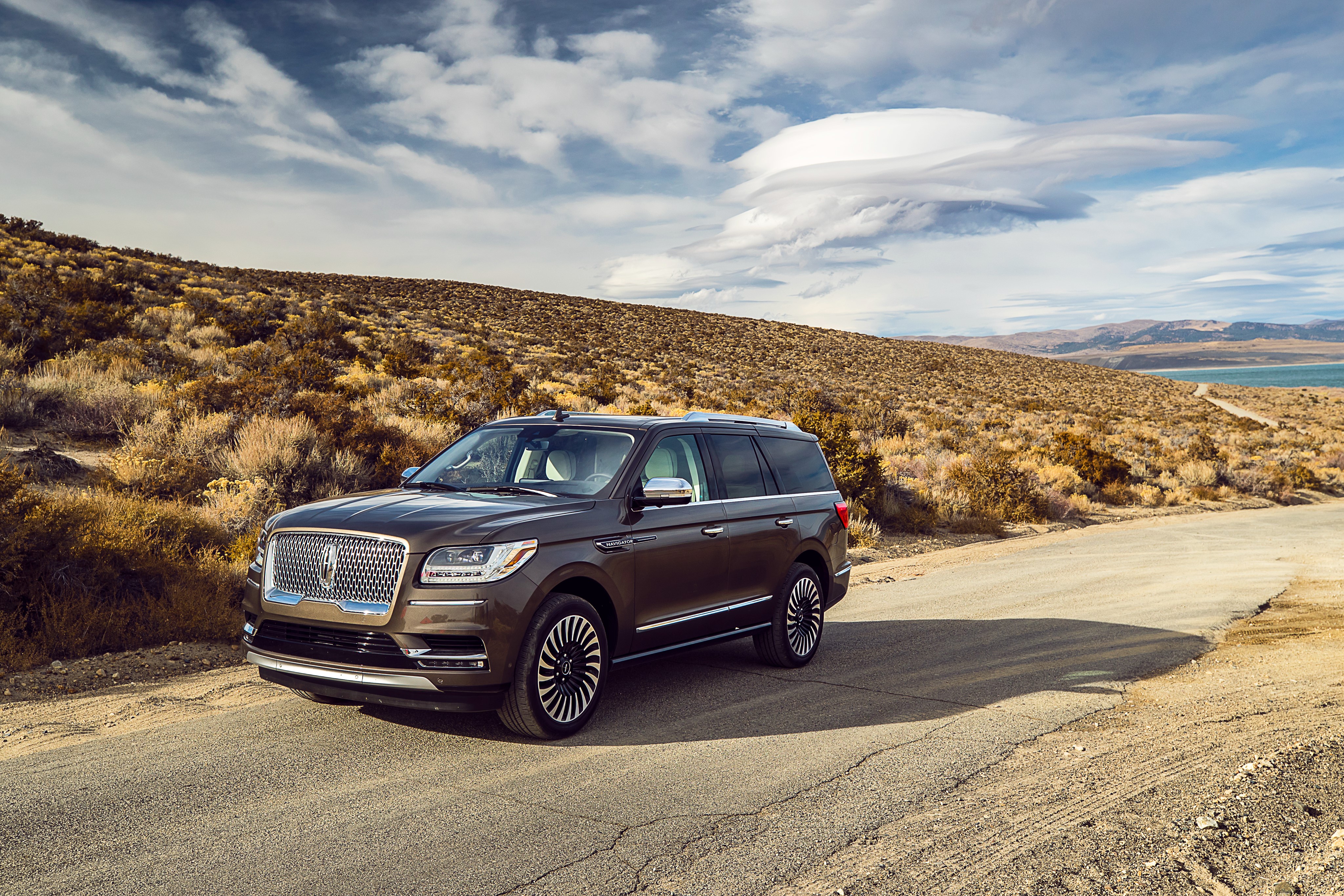 4K 2018 Lincoln Navigator Black Label HD Wallpaper