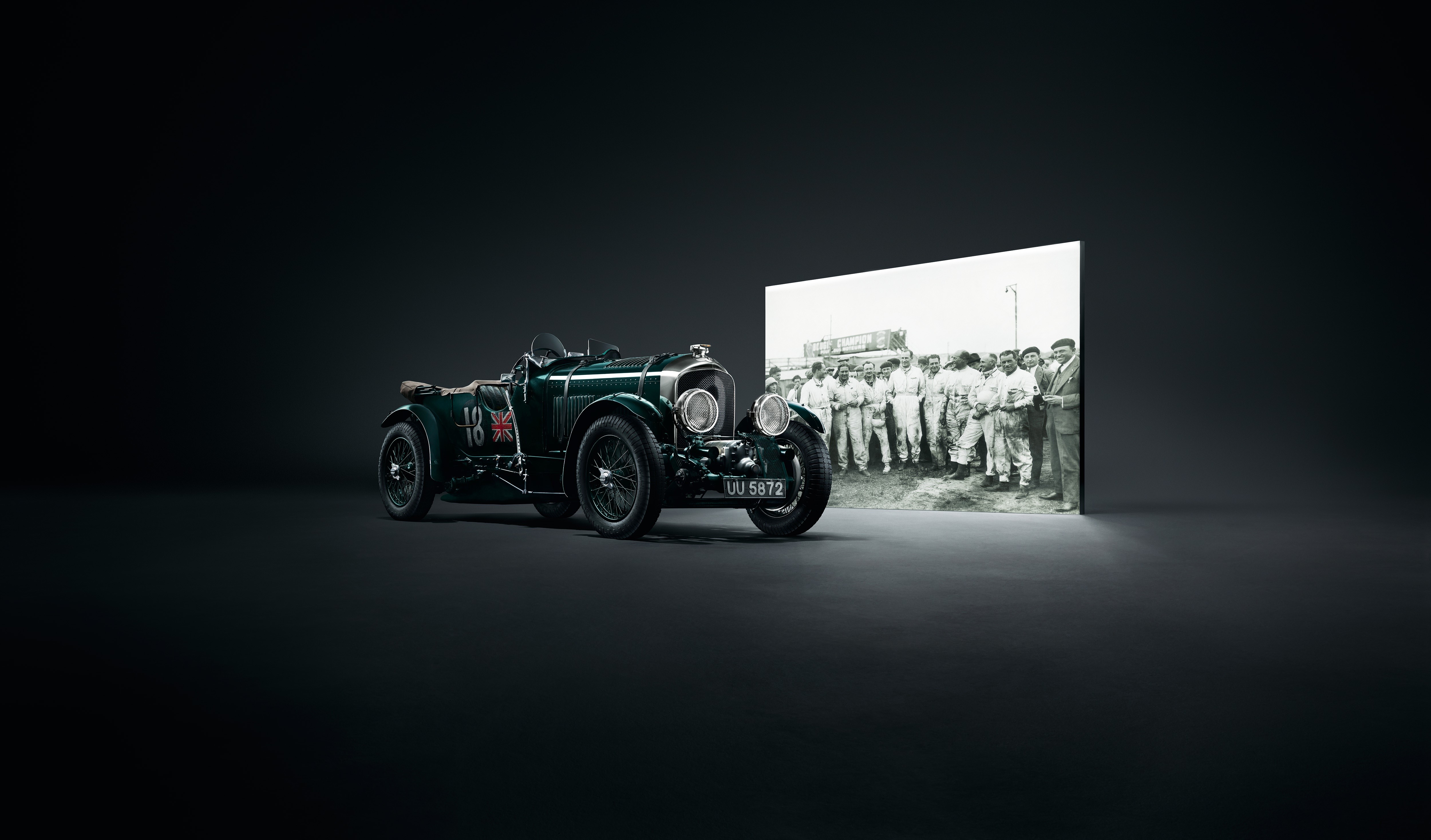Green Bentley Blower with historical photo HD Wallpaper