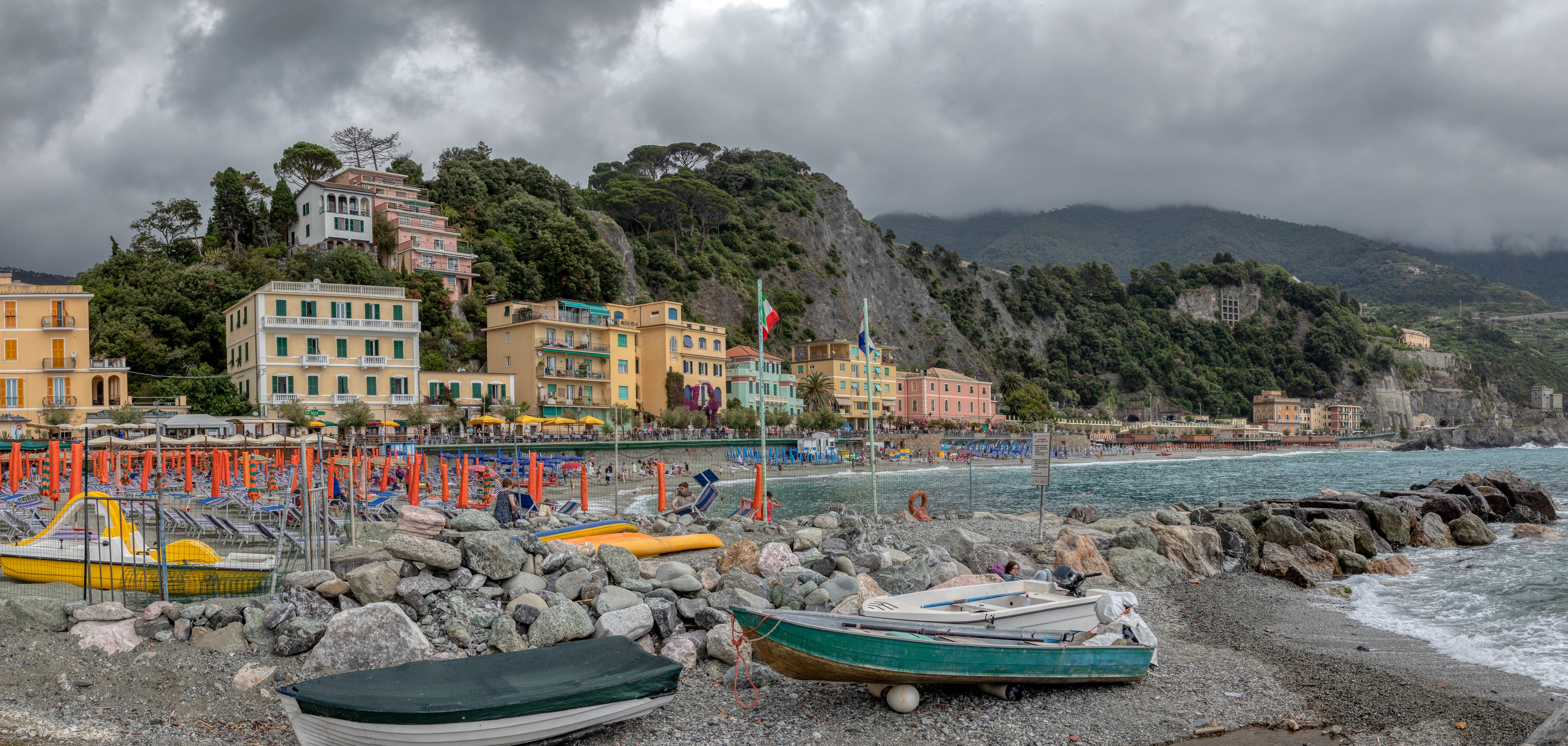 Monterosso, Italy Coastline with Beach and Boats HD Wallpaper
