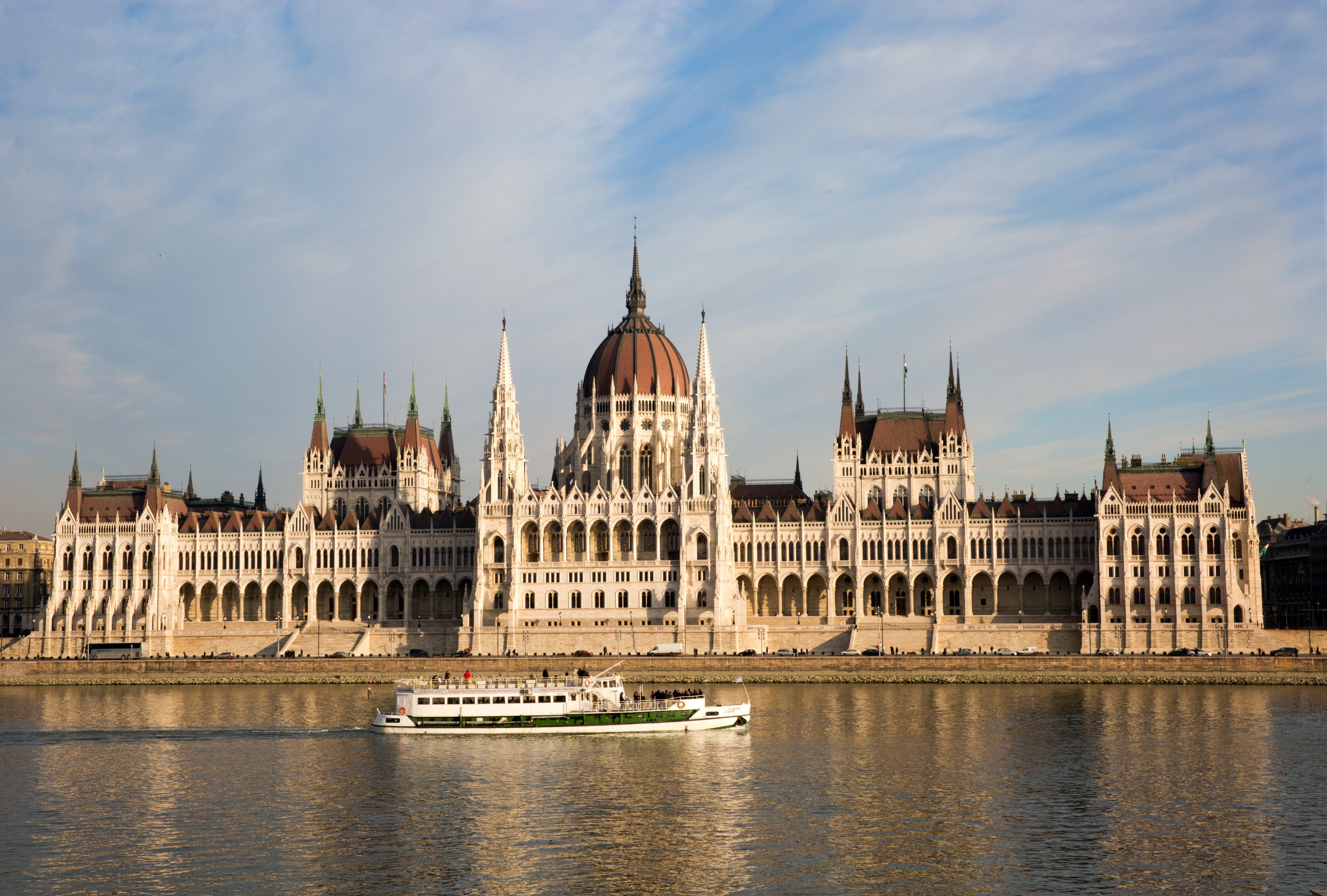 Budapest Parliament Building and Danube Riverboat, Hungary HD Wallpaper