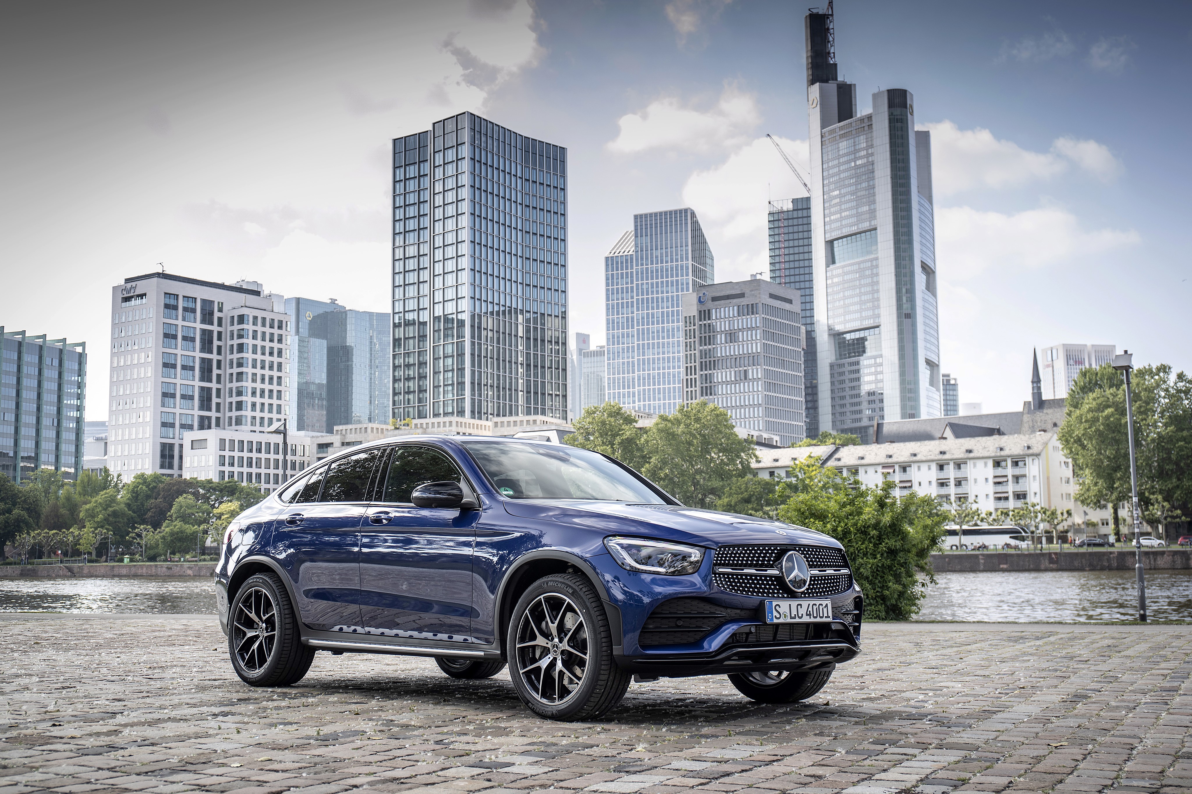 4K Mercedes-Benz Blue Coupe HD Wallpaper