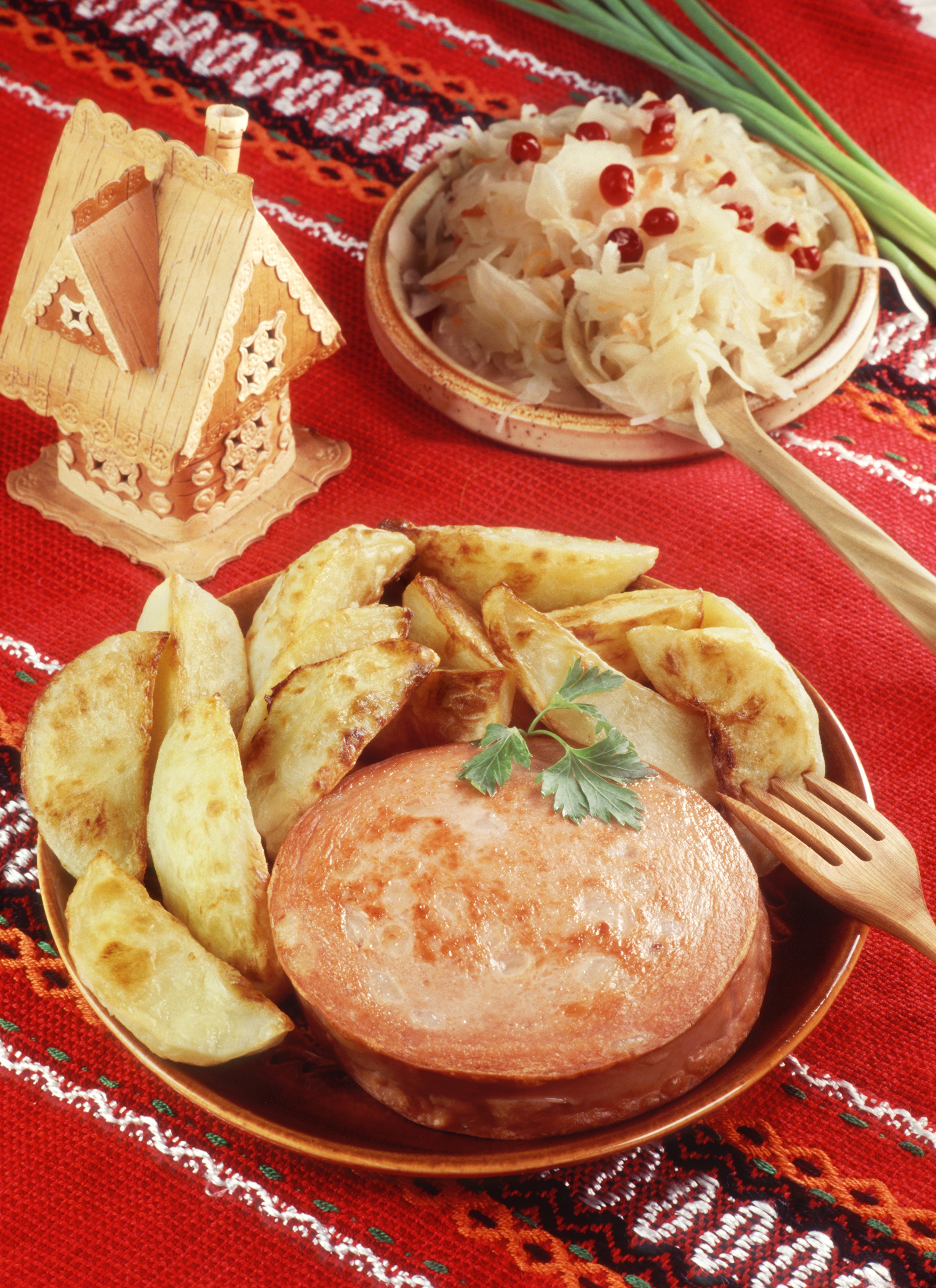 Sausage and Potatoes with Sauerkraut HD Phone Wallpaper