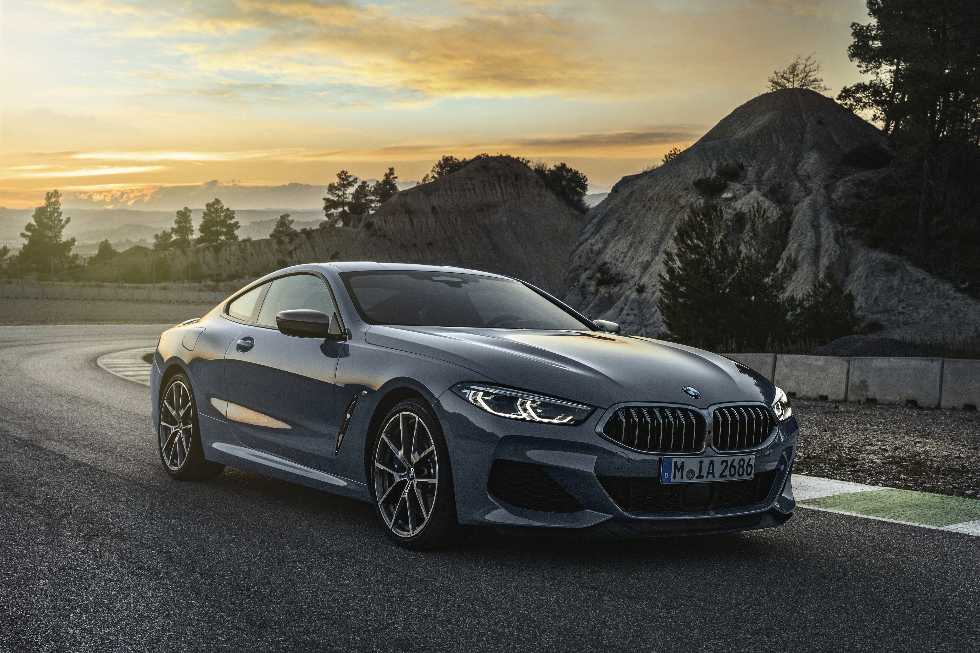 BMW M850i xDrive 8er G15 Coupe HD Wallpaper