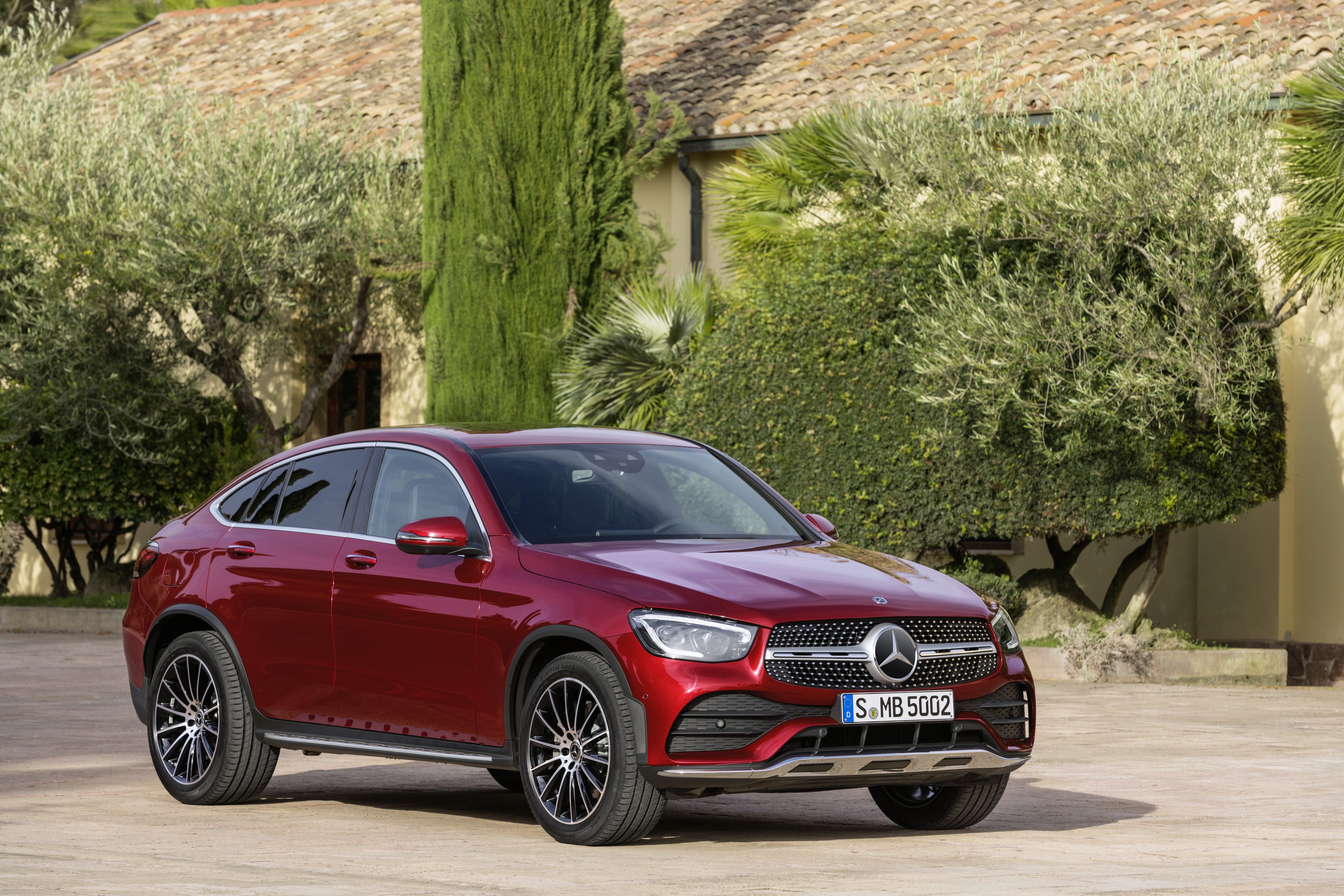 Mercedes-Benz Wine Color Coupe HD Wallpaper