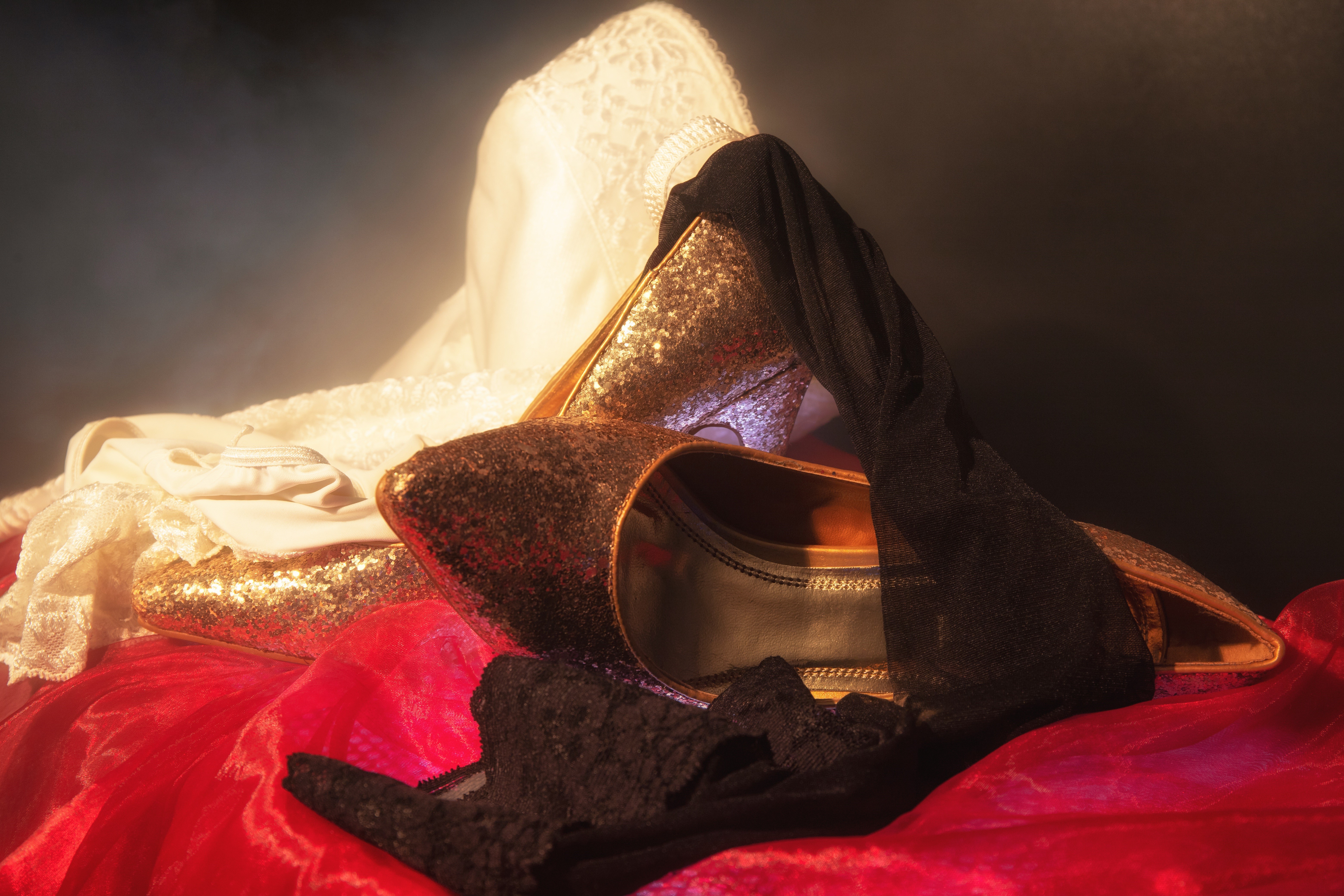 Gold Stilettos with White Lace and Black Stockings HD Wallpaper