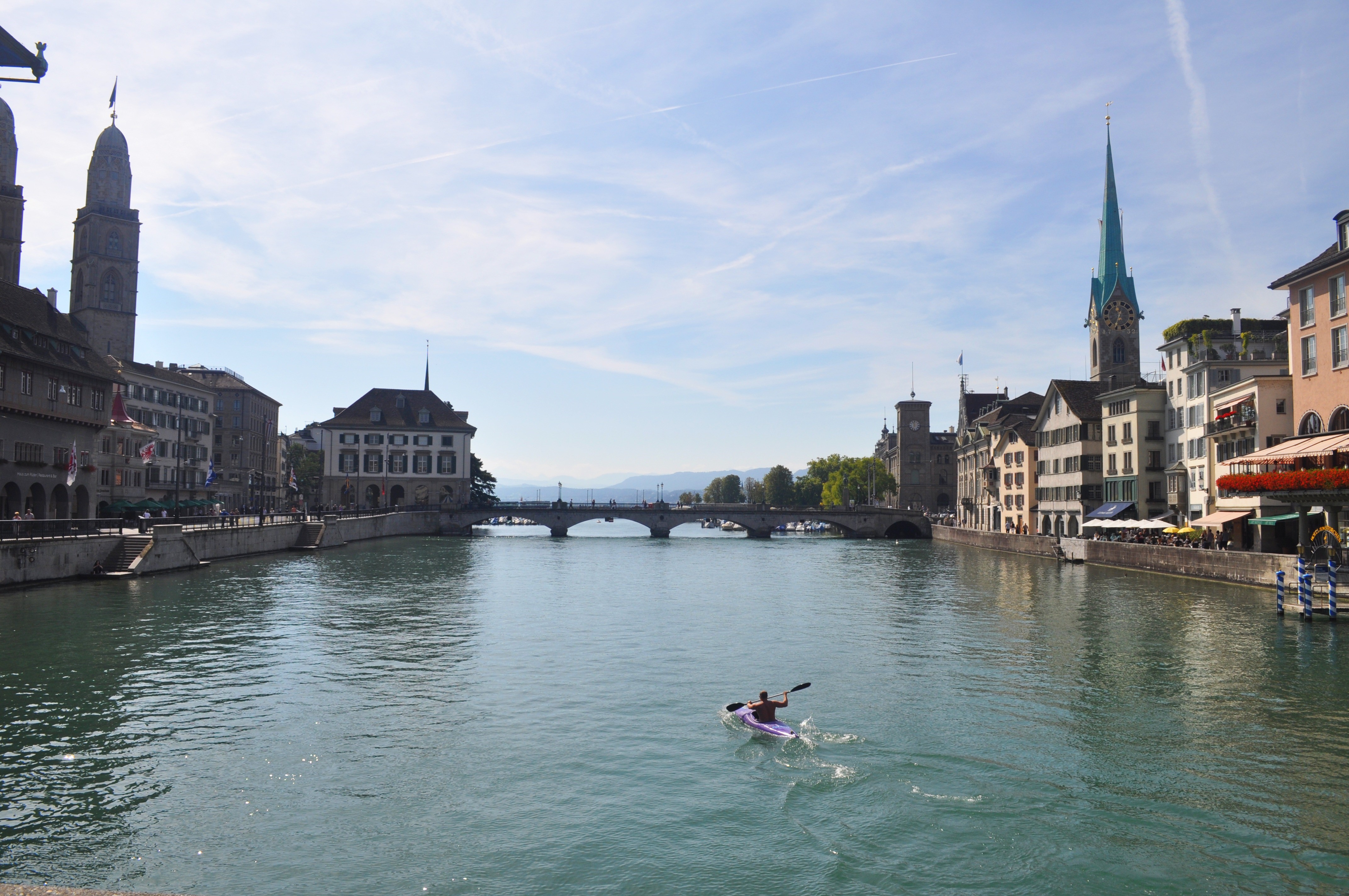 Limmat River with Kayaker and Zurich Bridges HD Wallpaper