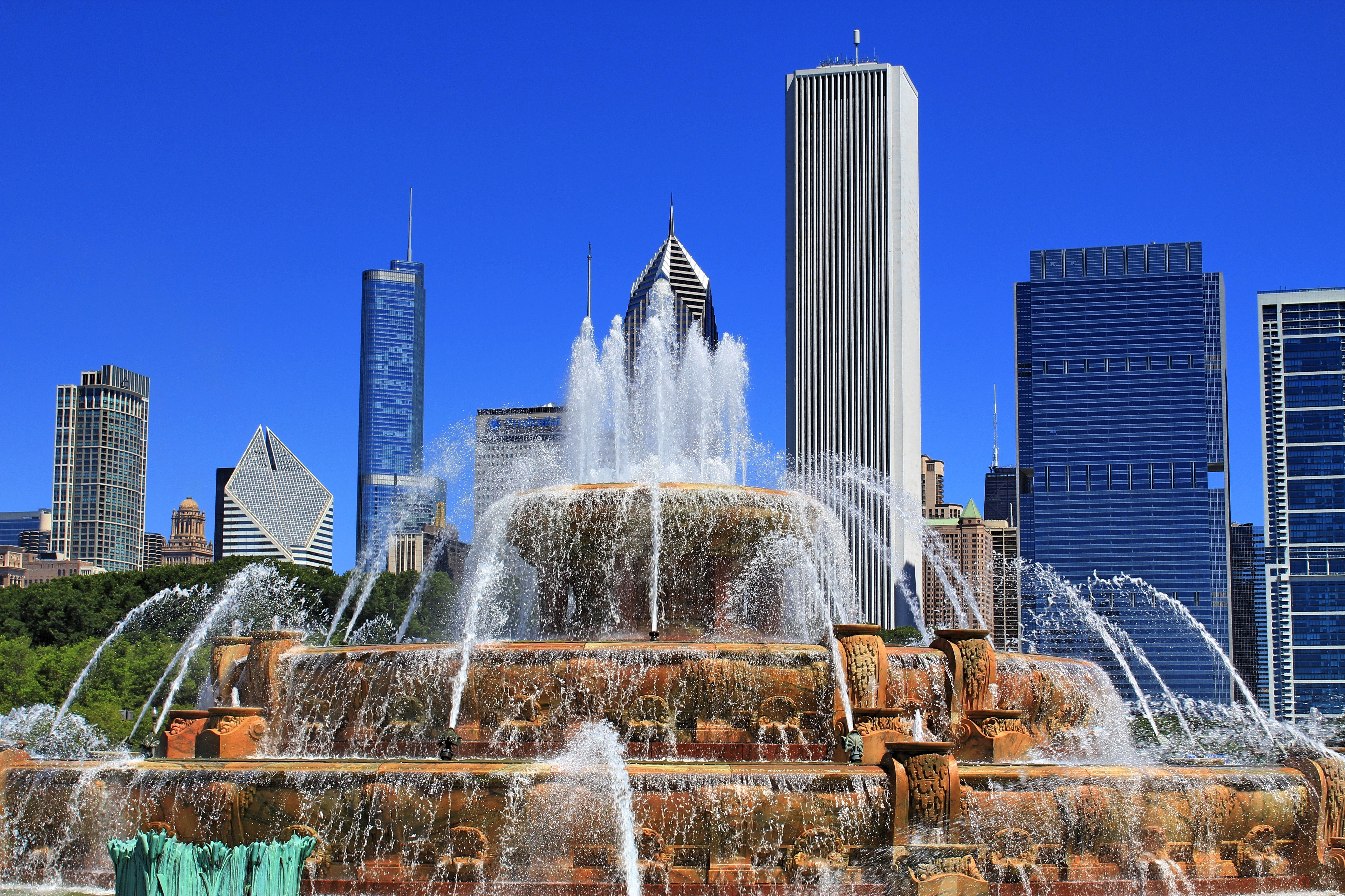 Buckingham Fountain in Grant Park, Chicago HD Wallpaper