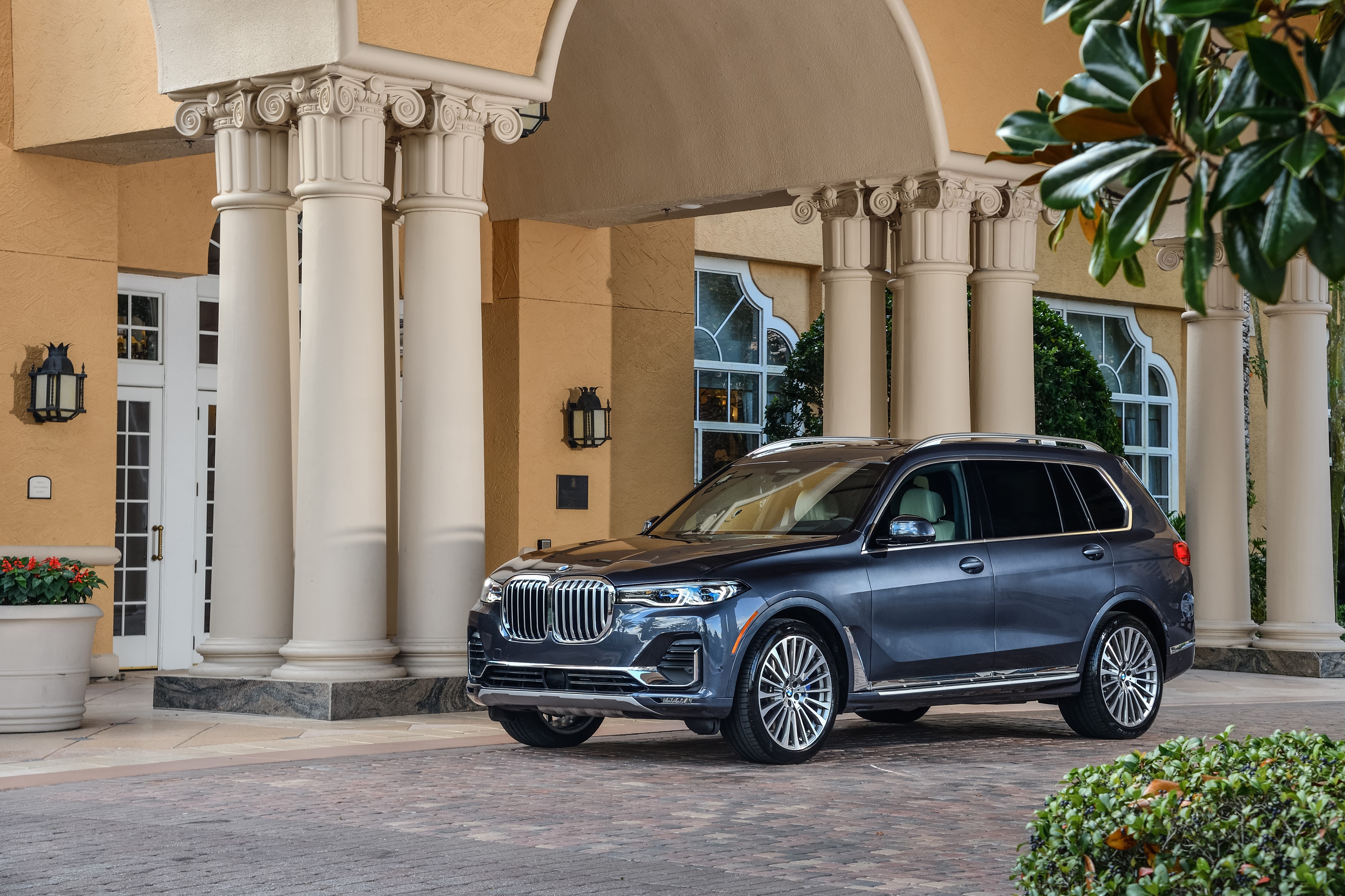 4K 2020 BMW X7 xDrive40i Design Pure Excellence HD Wallpaper