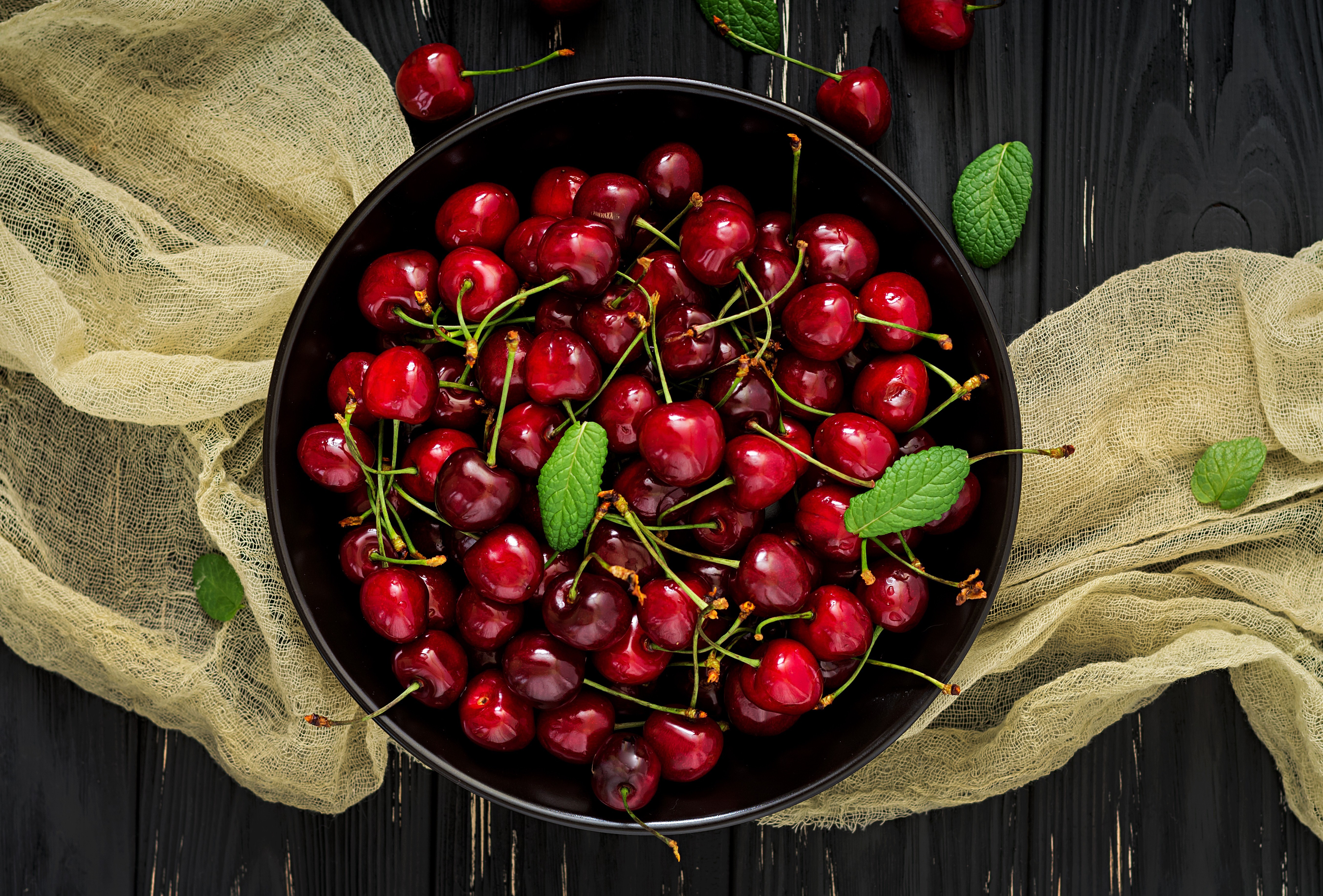 Cherries in a bowl HD Wallpaper