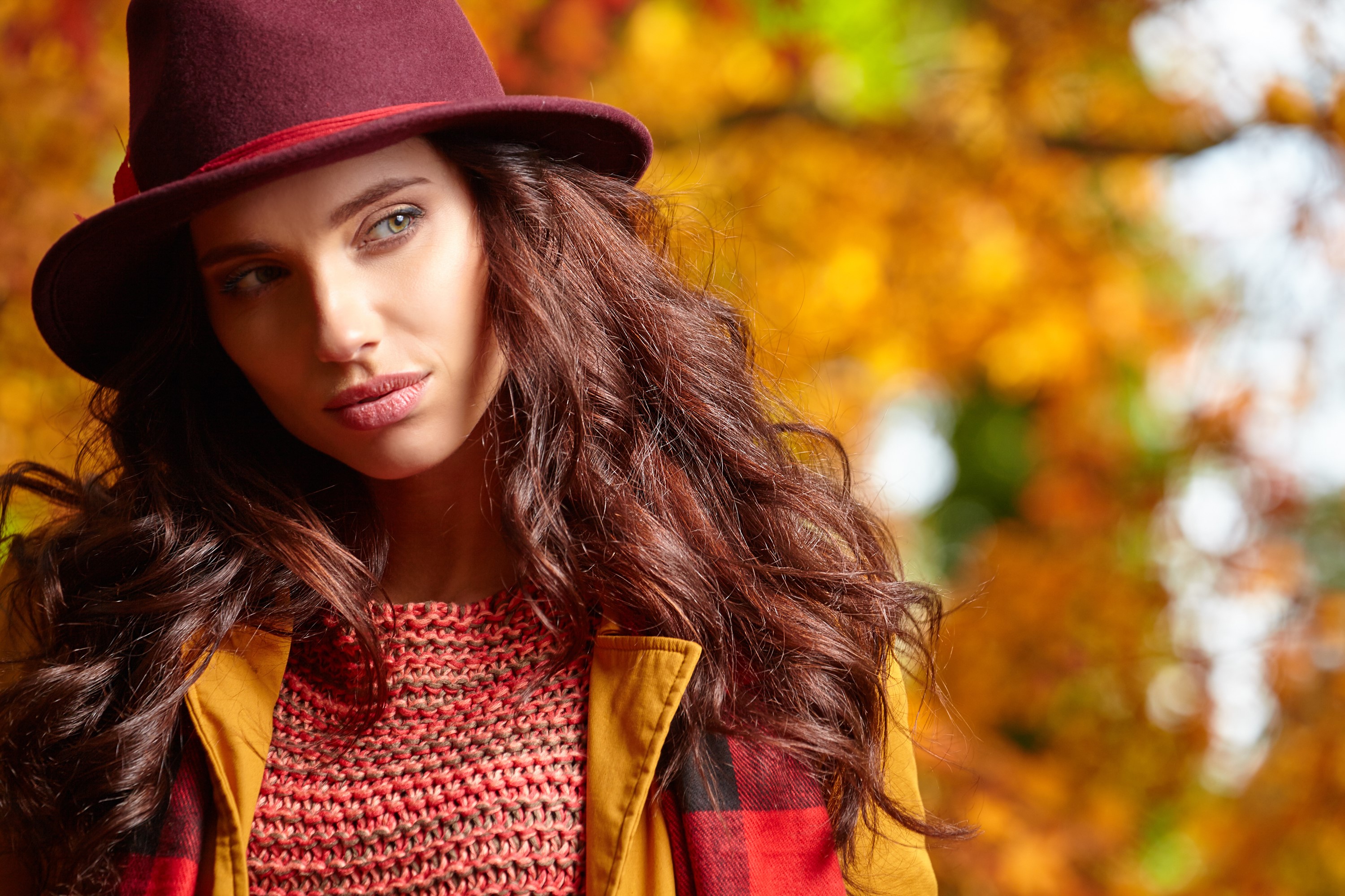 Woman in Hat and Autumn Scenery HD Wallpaper