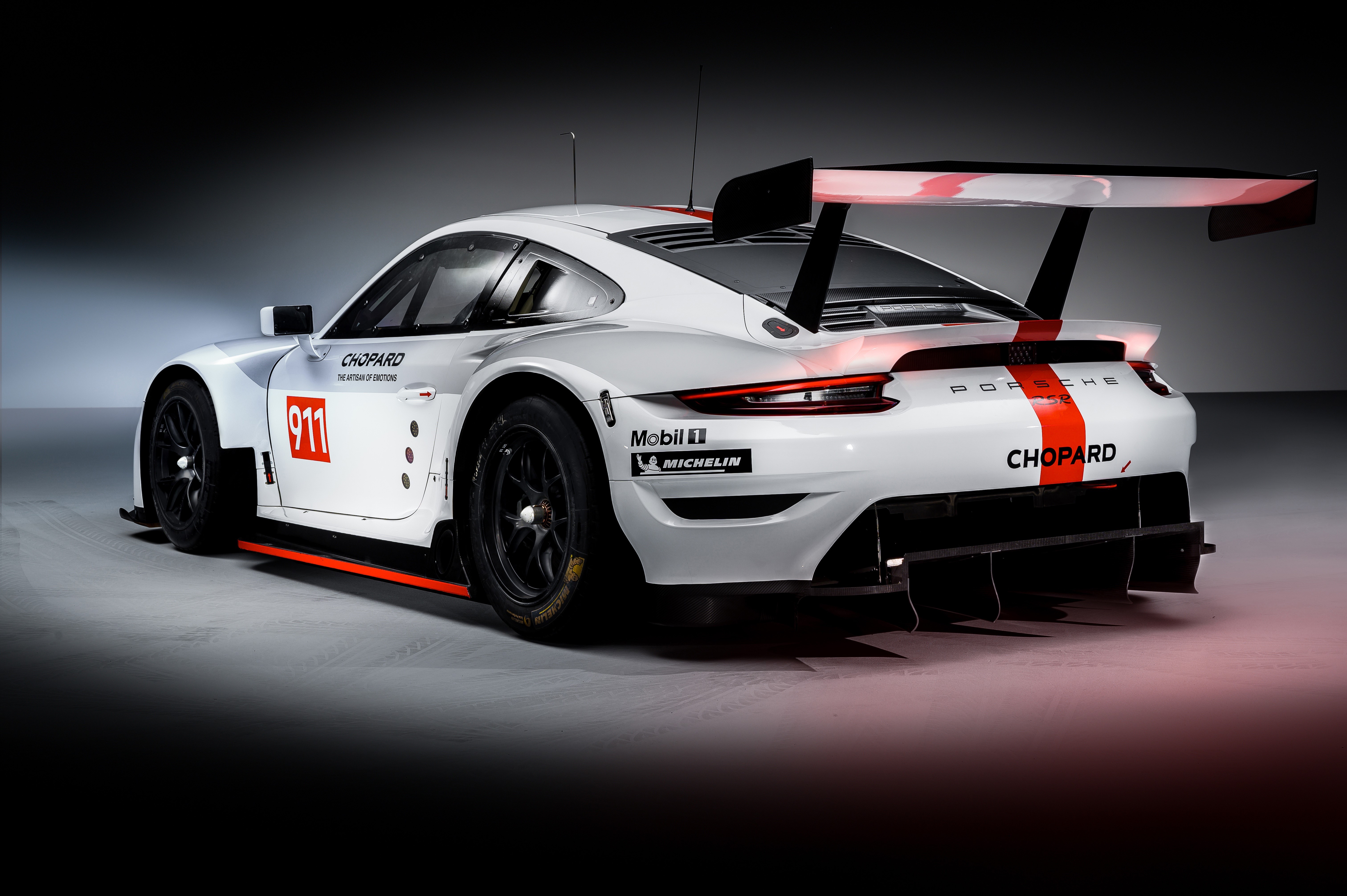 Porsche 911 RSR 2019 race car HD Wallpaper