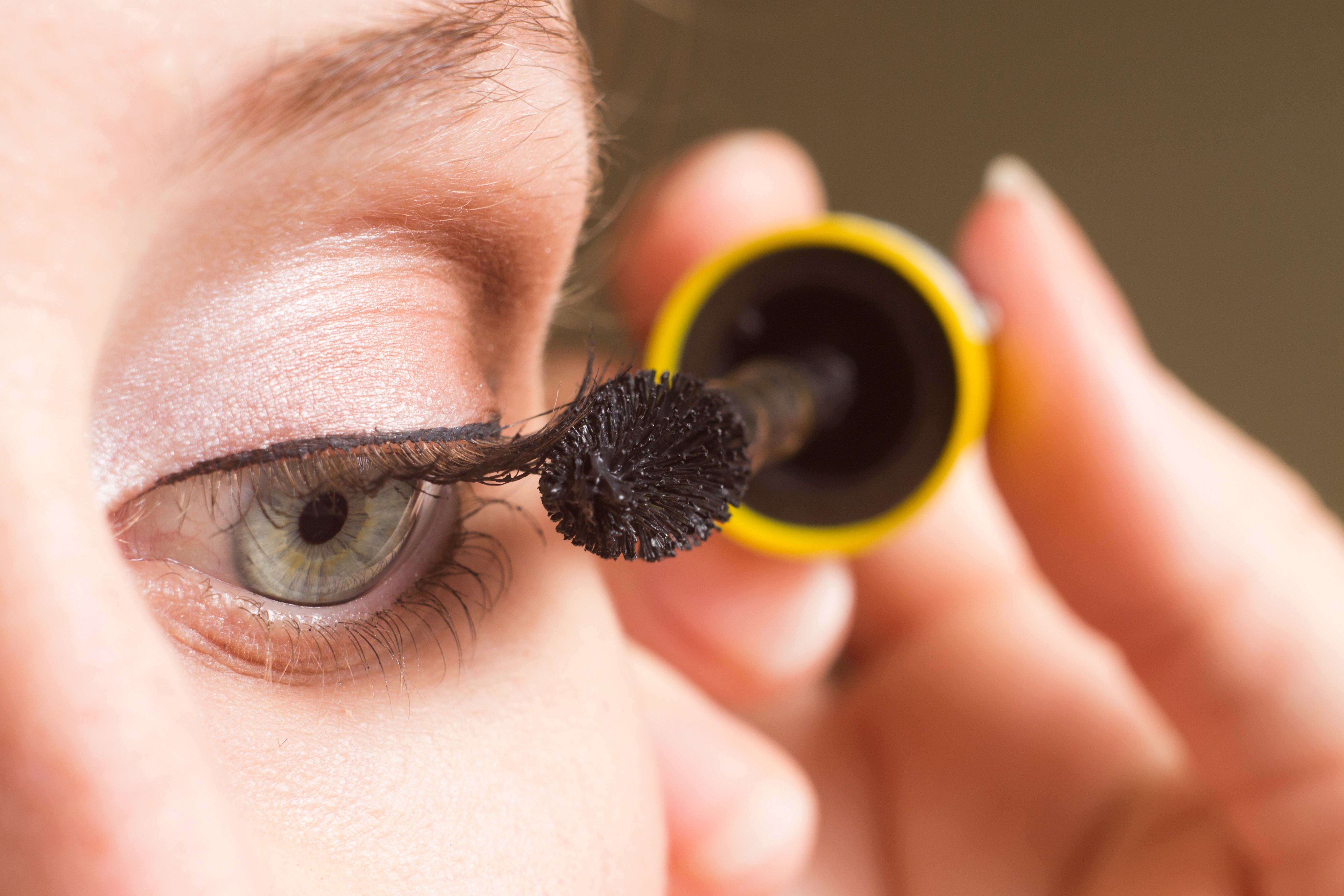 Close-up of eye with mascara application HD Wallpaper