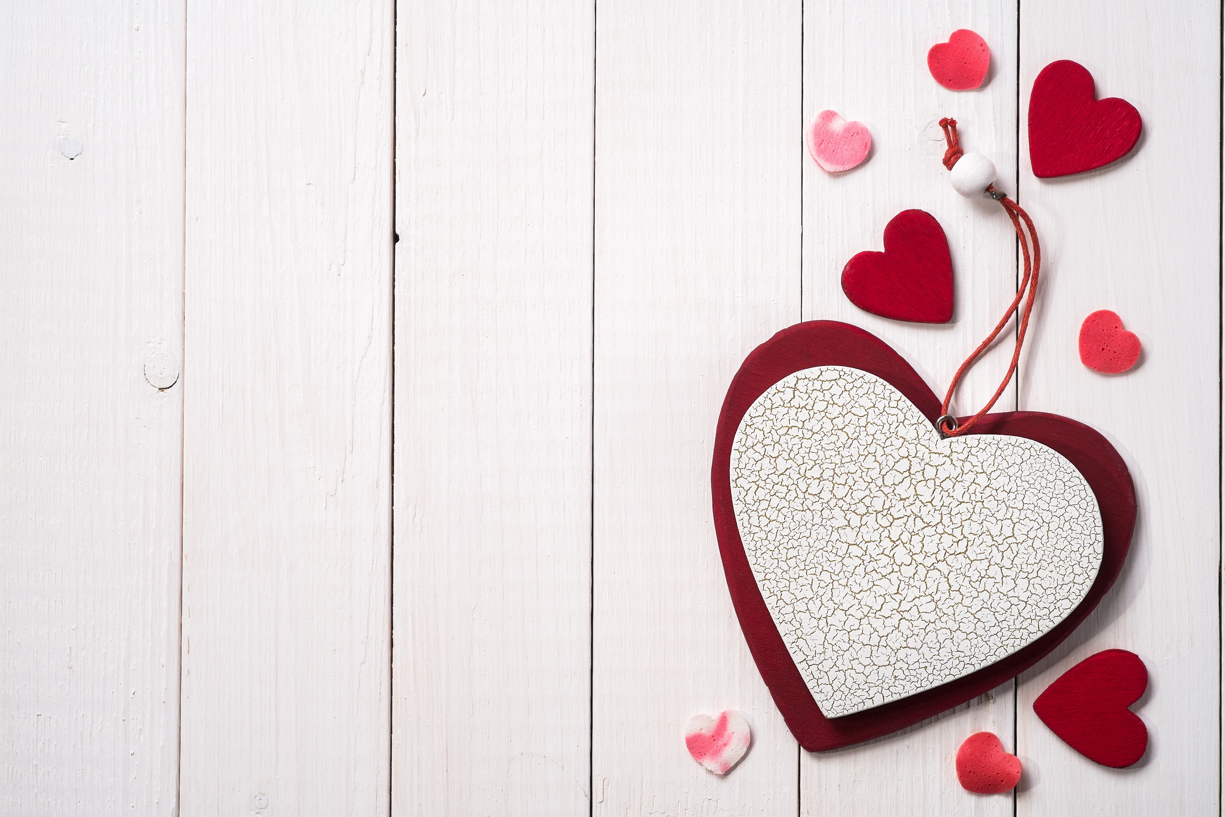 Valentine's Day hearts on wood planks HD Wallpaper
