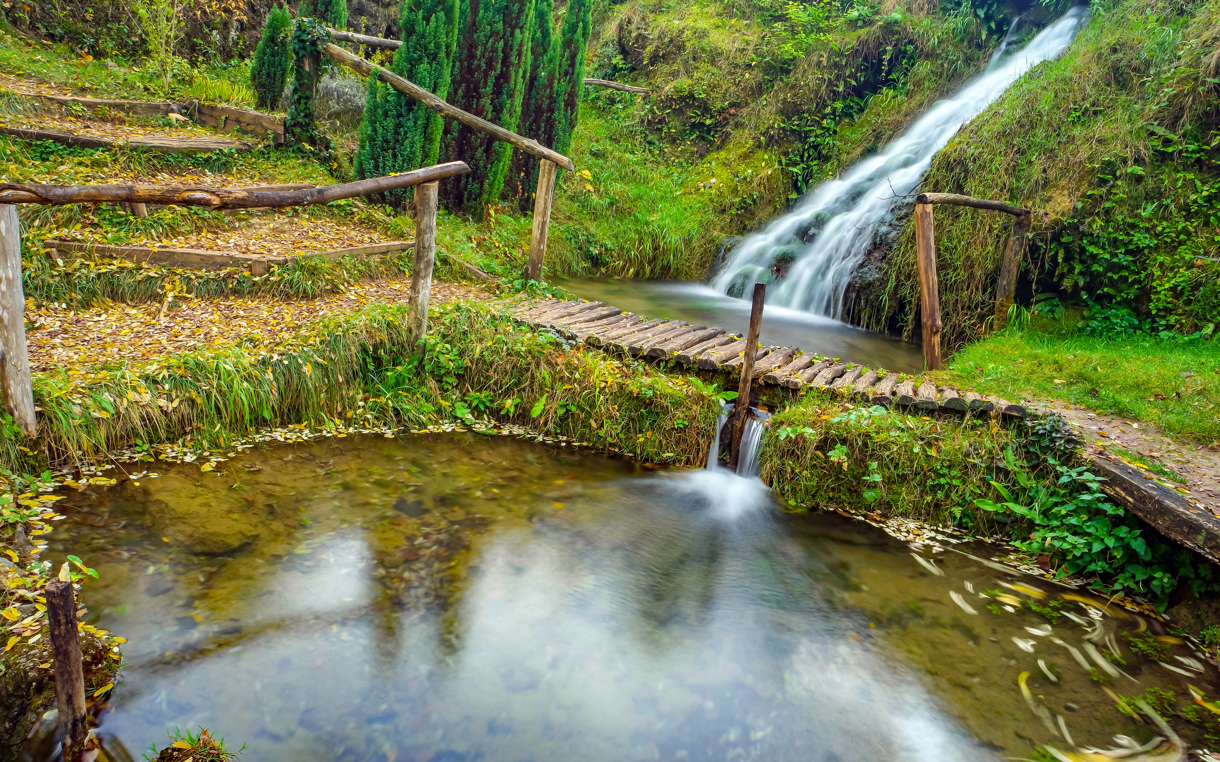 4K Waterfall and Pond Scene in Rastoke Slunj, Croatia HD Wallpaper