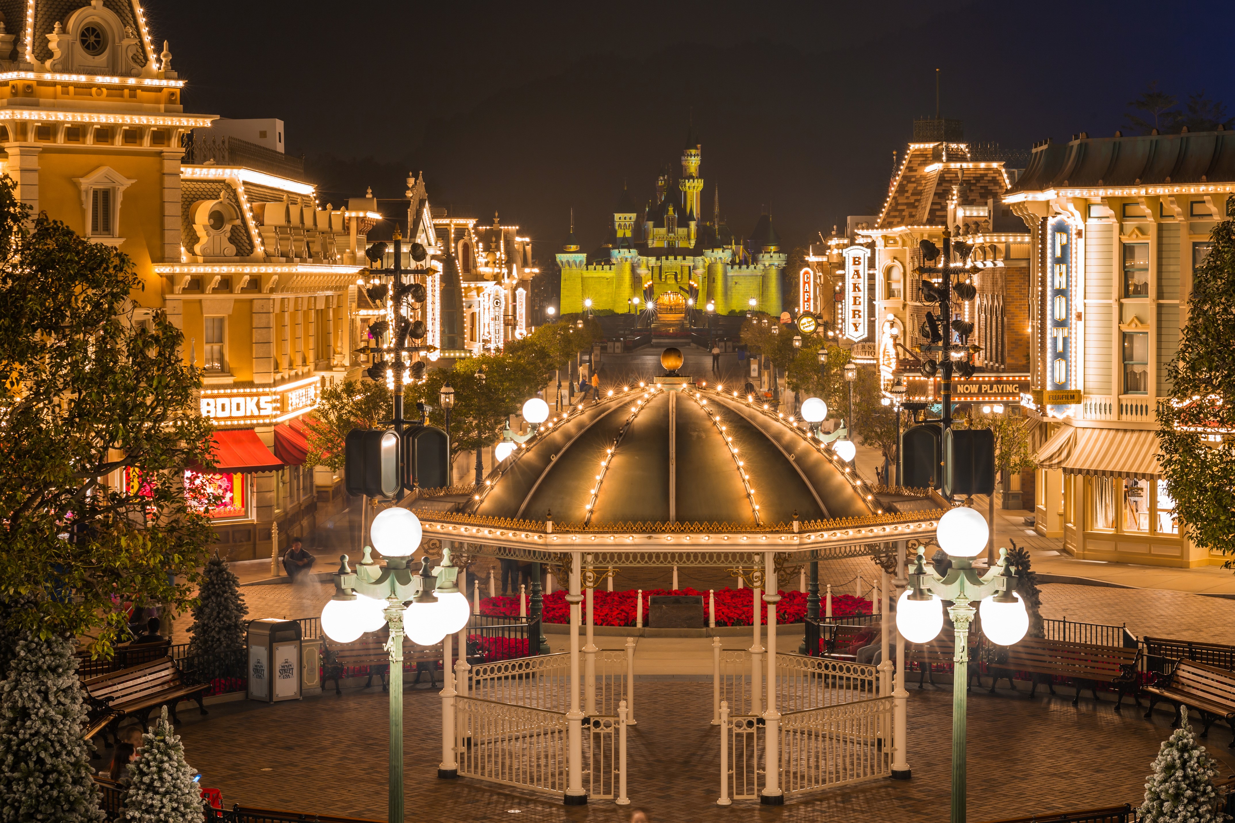 Hong Kong Disneyland at night with castle HD Wallpaper