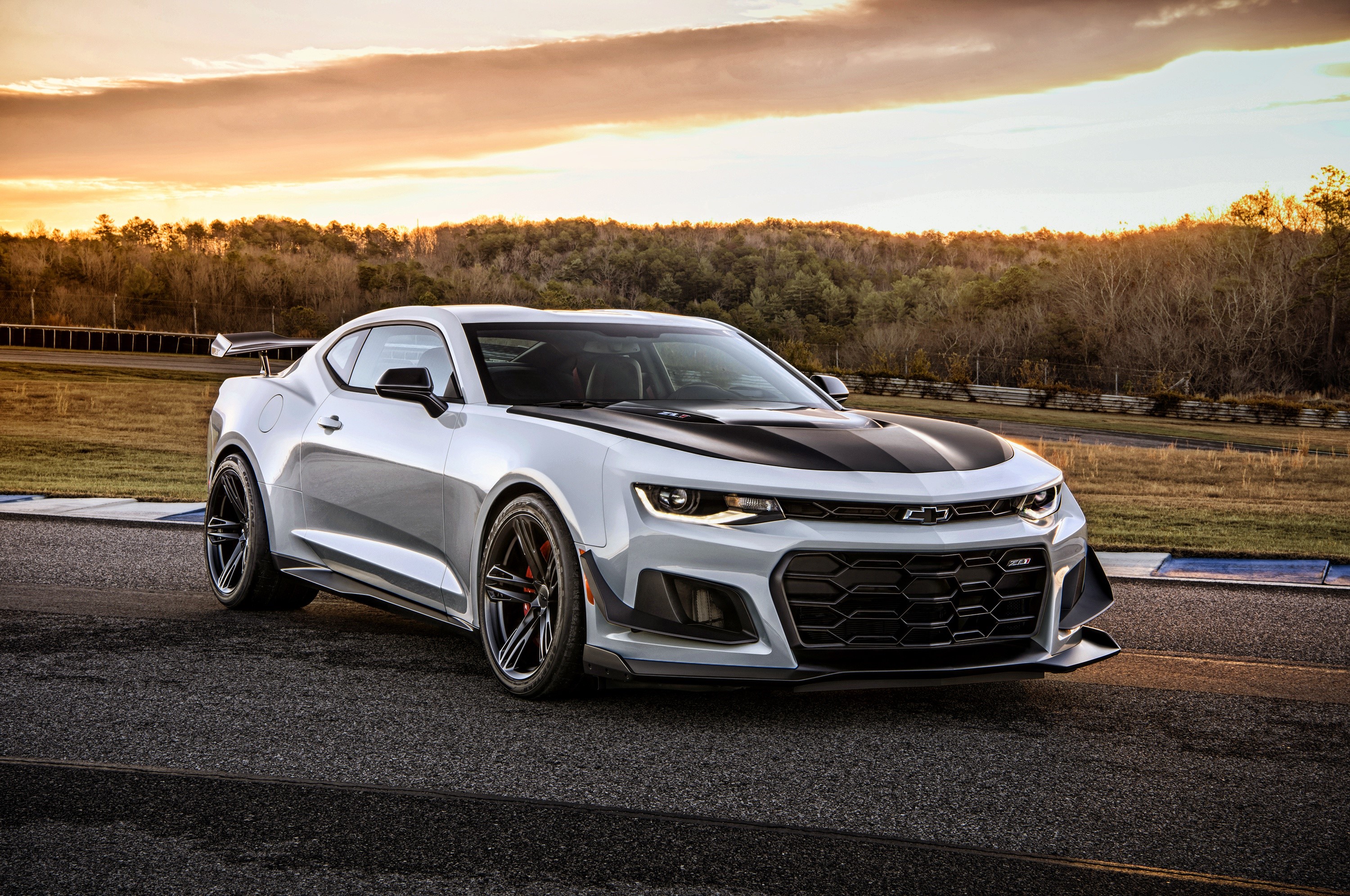White Chevrolet Camaro ZL1 on a Racetrack HD Wallpaper