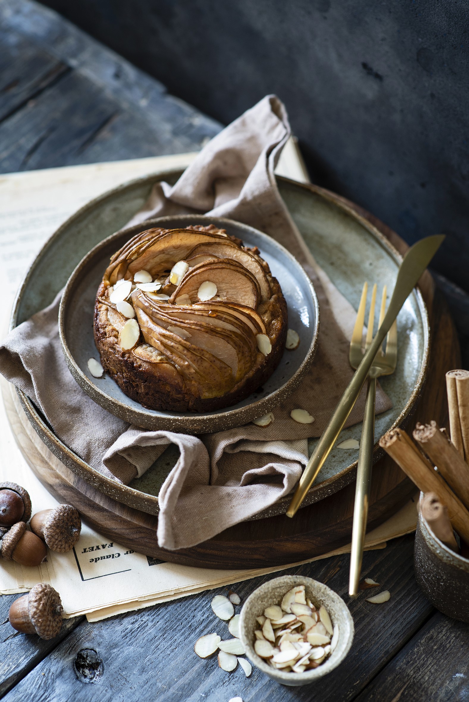 Pear tart with almonds and cinnamon sticks HD Phone Wallpaper