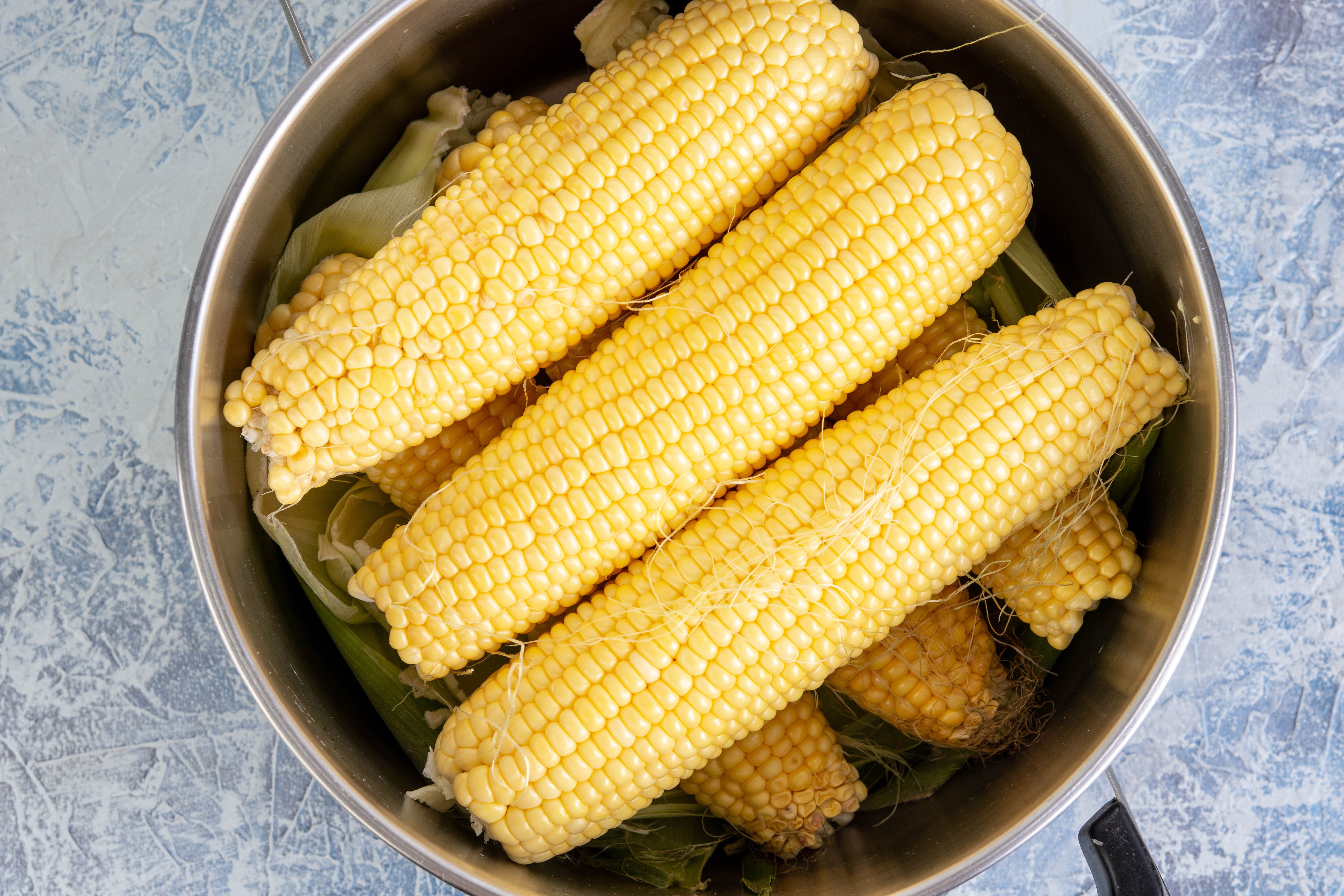 Corn in a pot HD Wallpaper