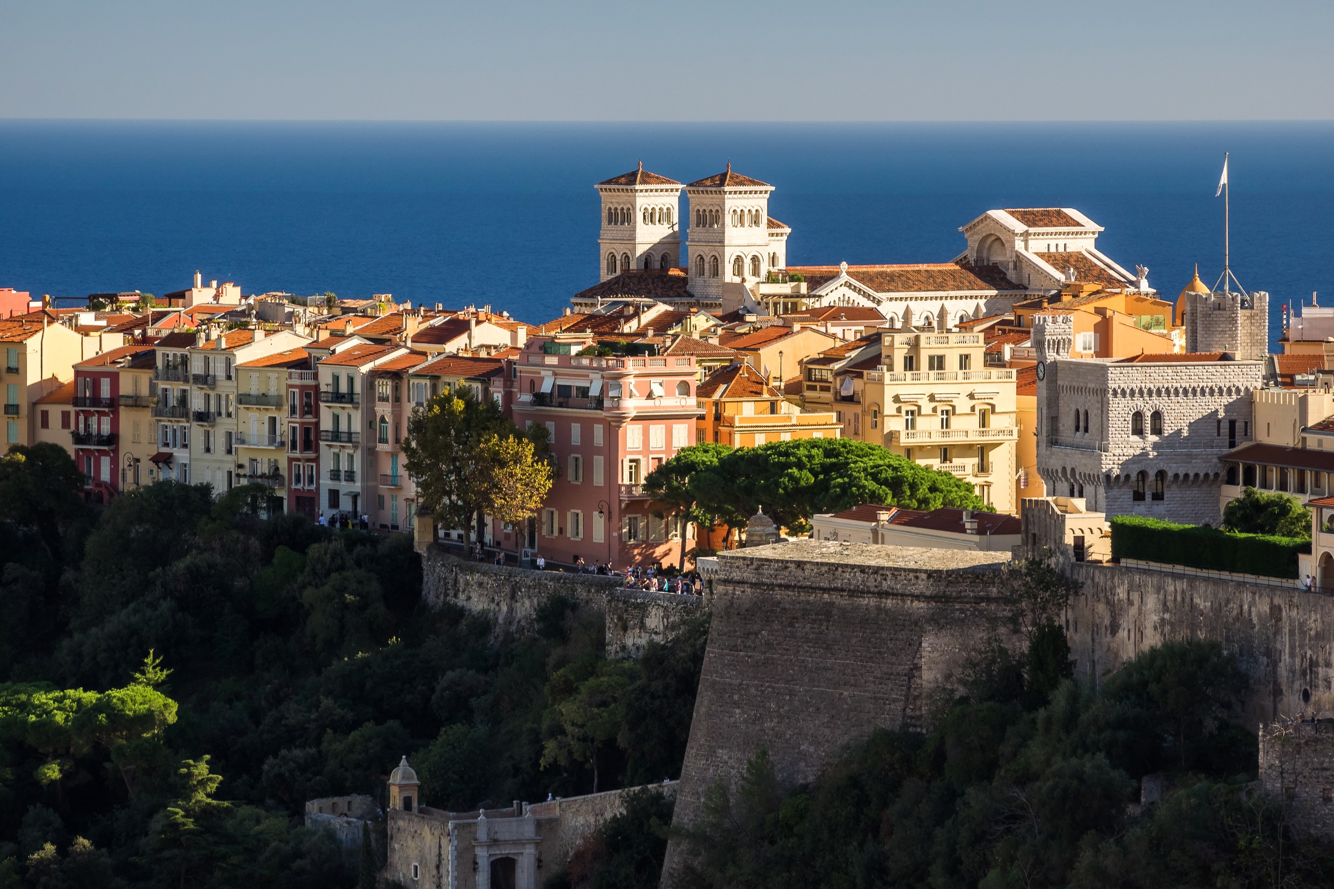 Le Rocher, Monaco Houses by the Sea HD Wallpaper