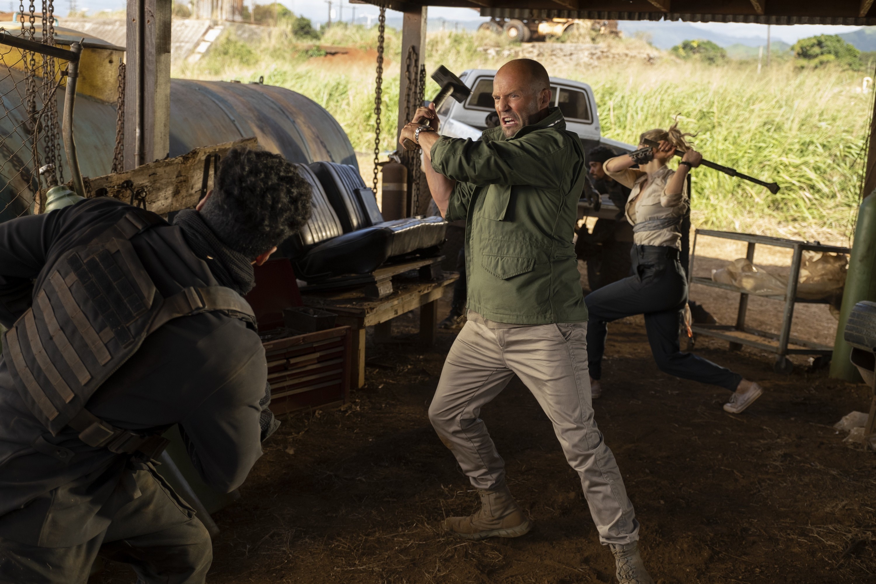Hobbs & Shaw fight scene HD Wallpaper