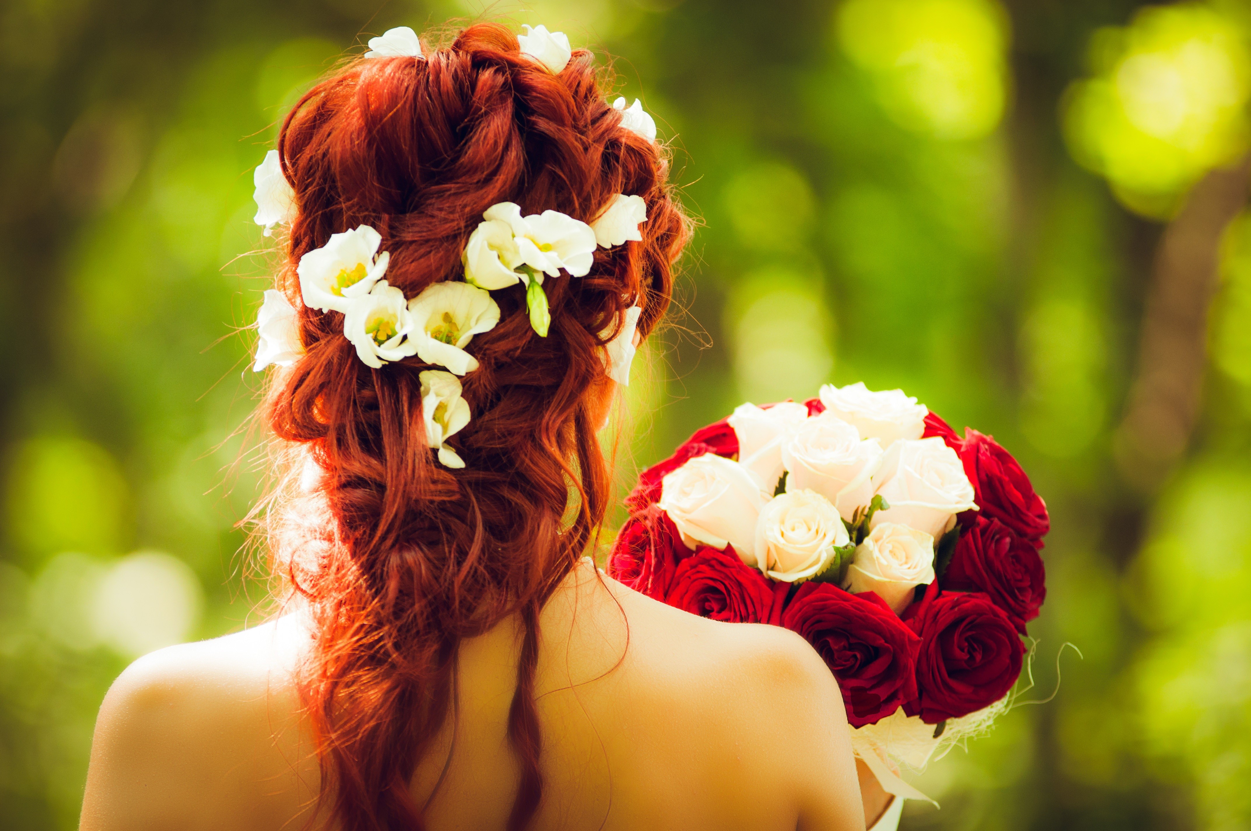 Bride with Red Hair and Flower Wreath Holding Bouquet HD Wallpaper
