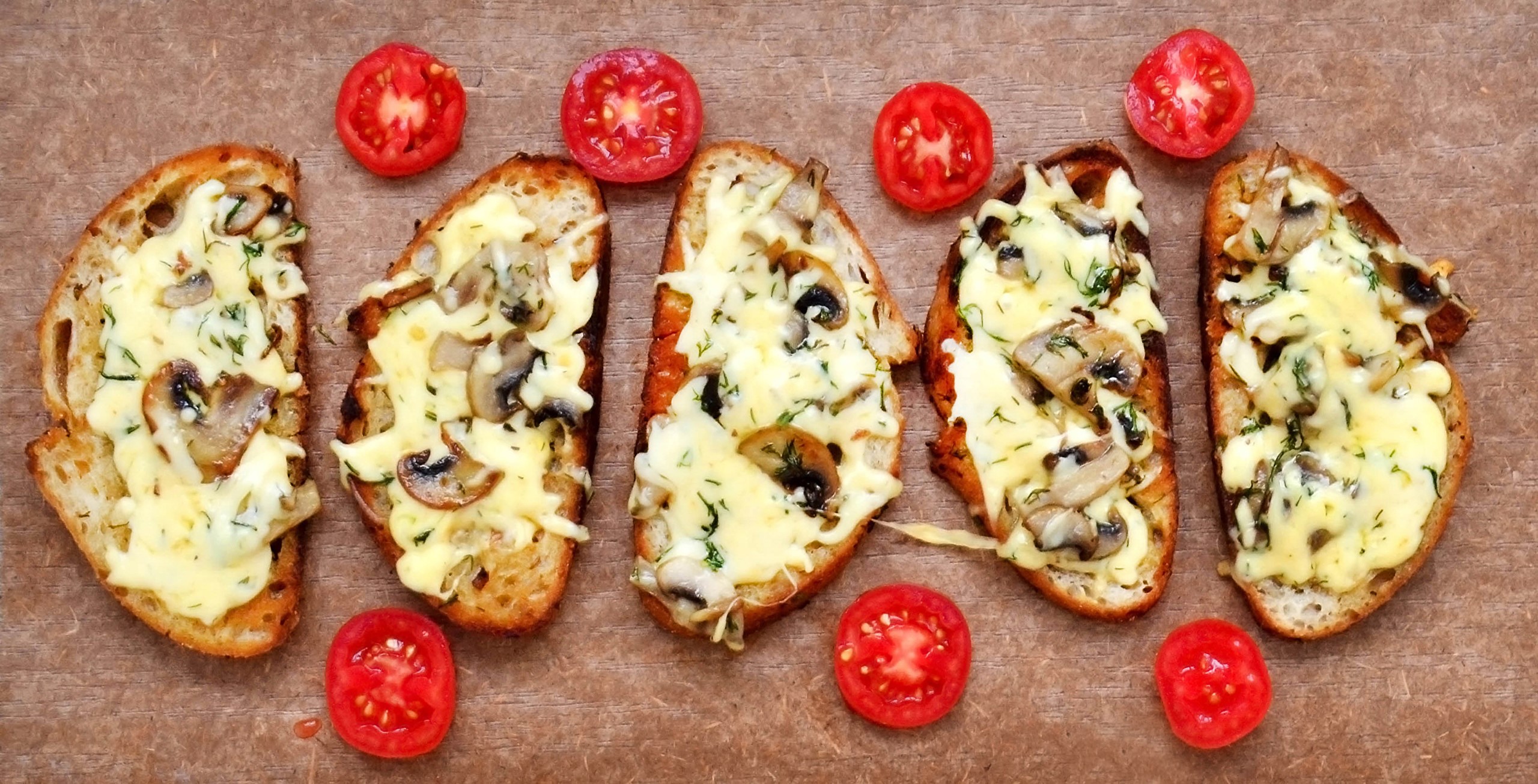 Mushroom and cheese bruschetta with cherry tomatoes HD Wallpaper