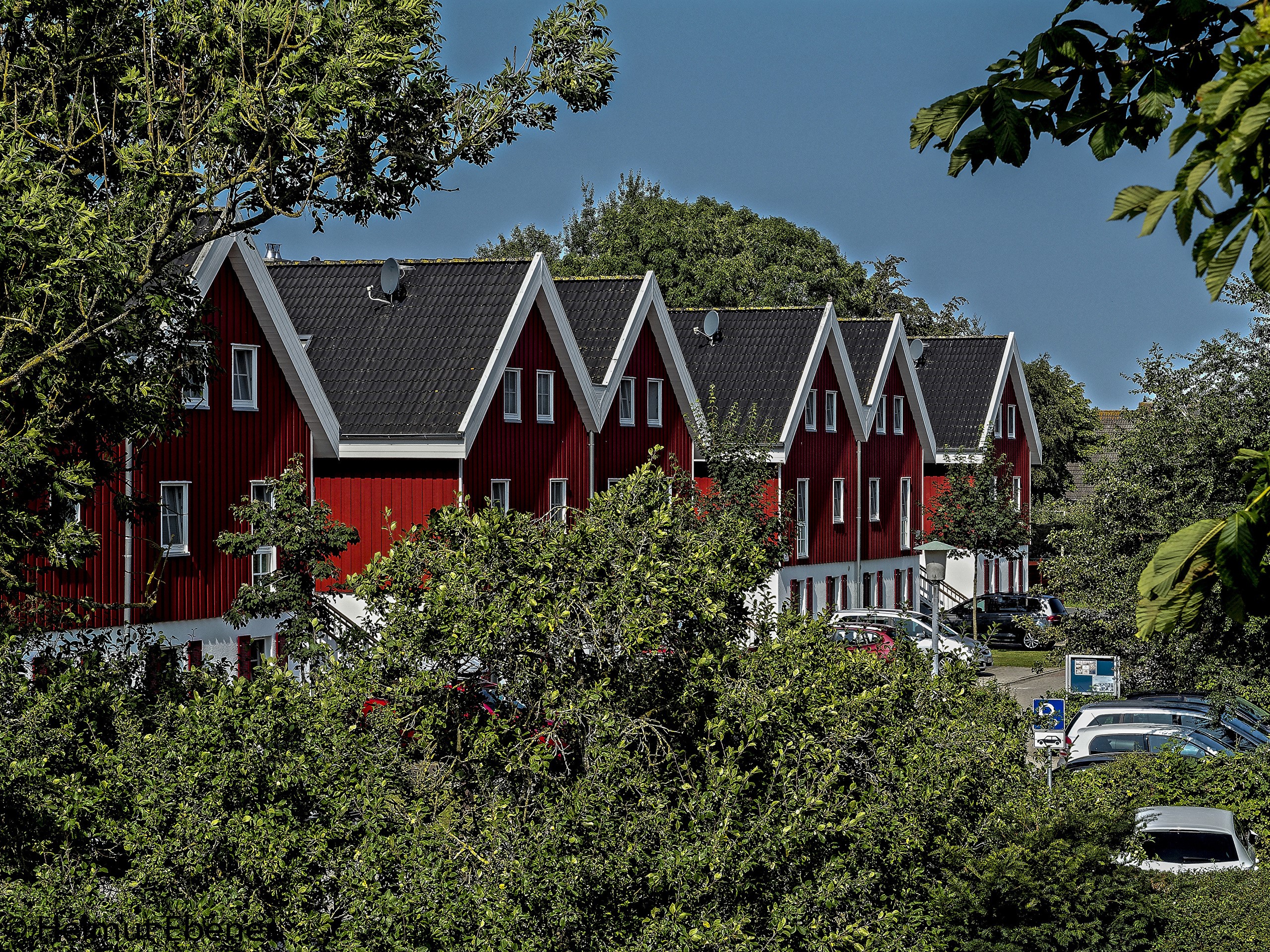 Red houses in Greetsiel, Germany HD Wallpaper