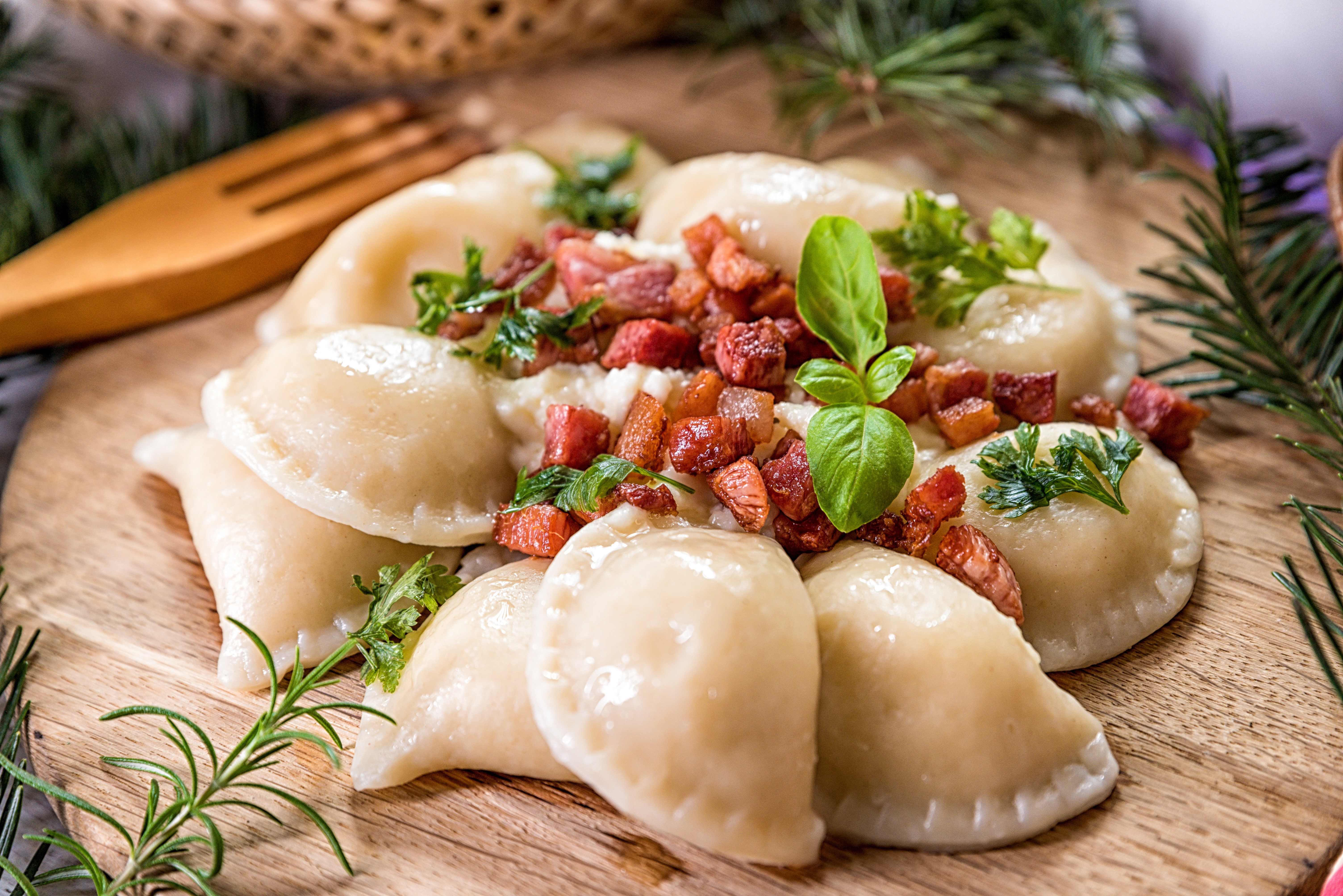 Pierogi varenyky with bacon and herbs HD Wallpaper