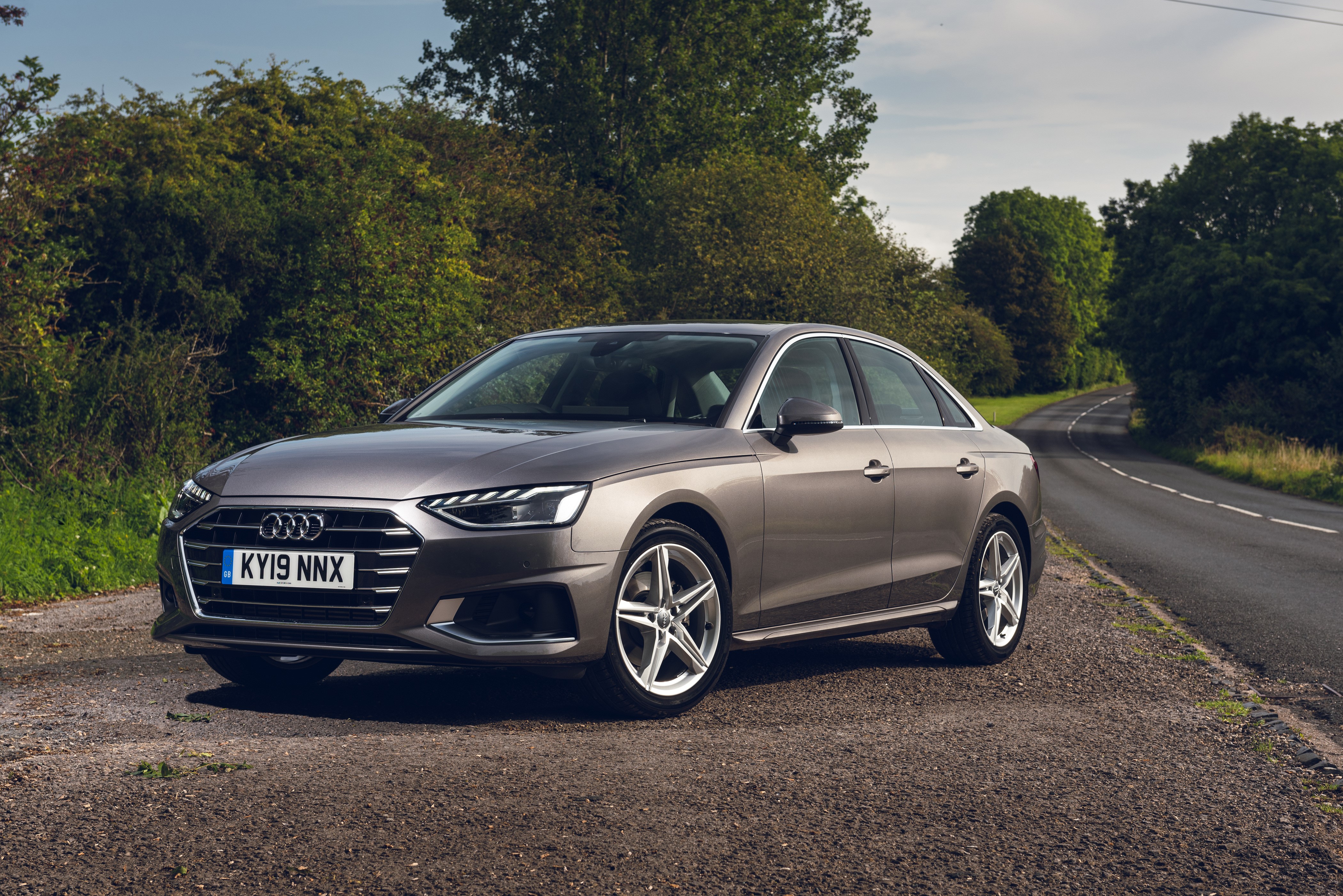 2019 Audi A4 35 TFSI Sport sedan HD Wallpaper