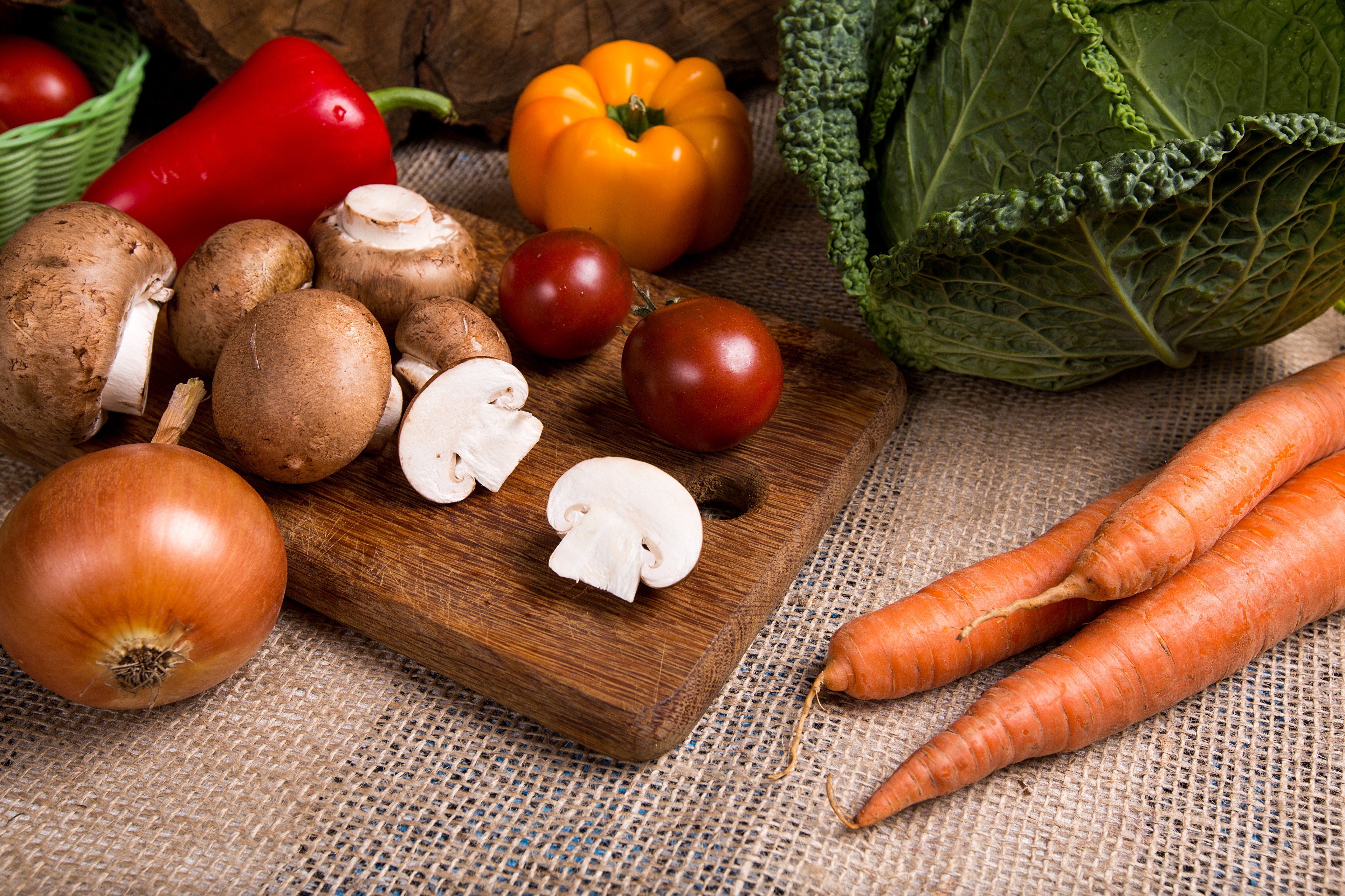 4K Carrots, Mushrooms, Onion, Bell Pepper, and Cabbage HD Wallpaper