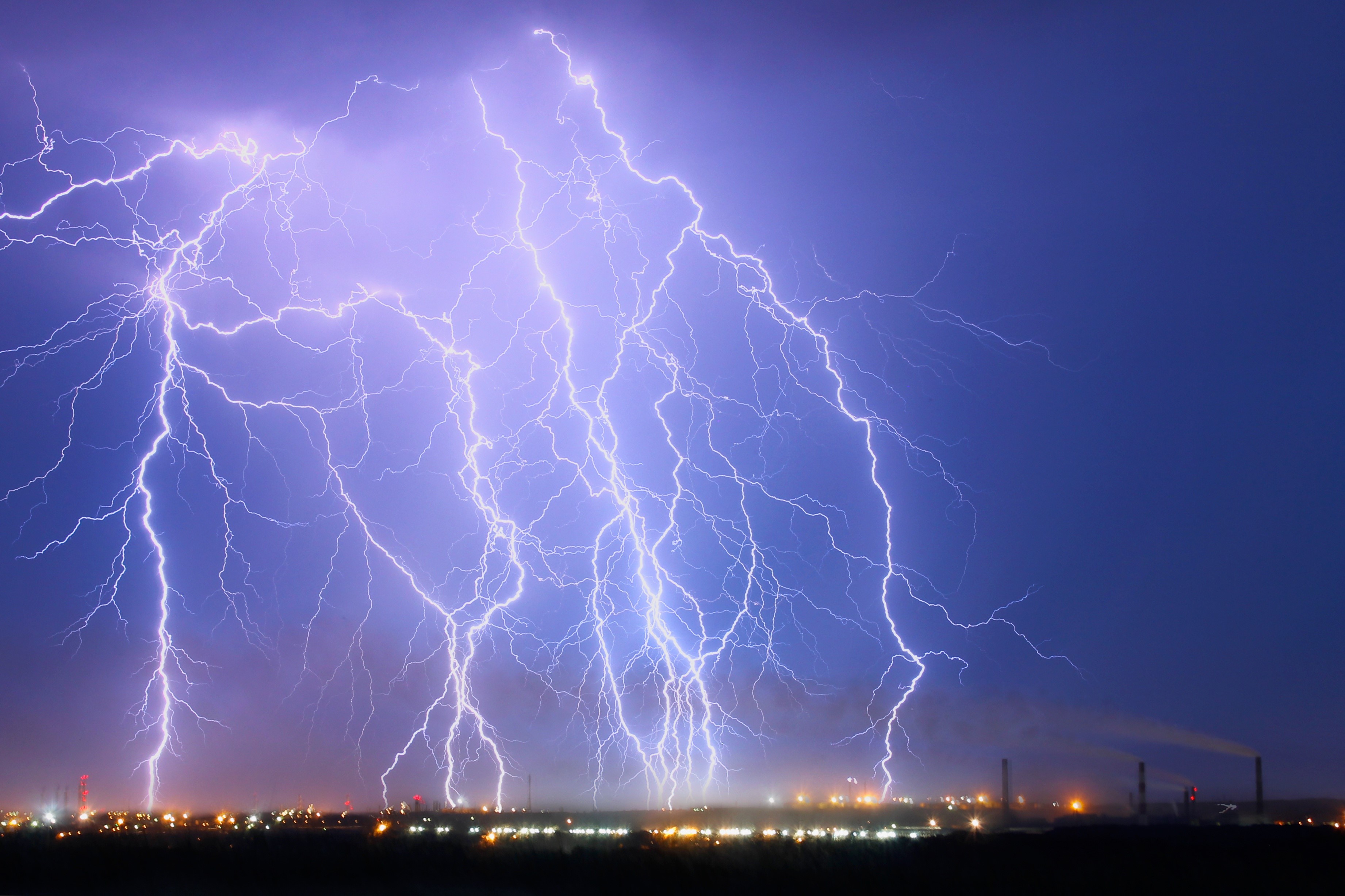 Dramatic Nighttime Lightning Storm HD Wallpaper
