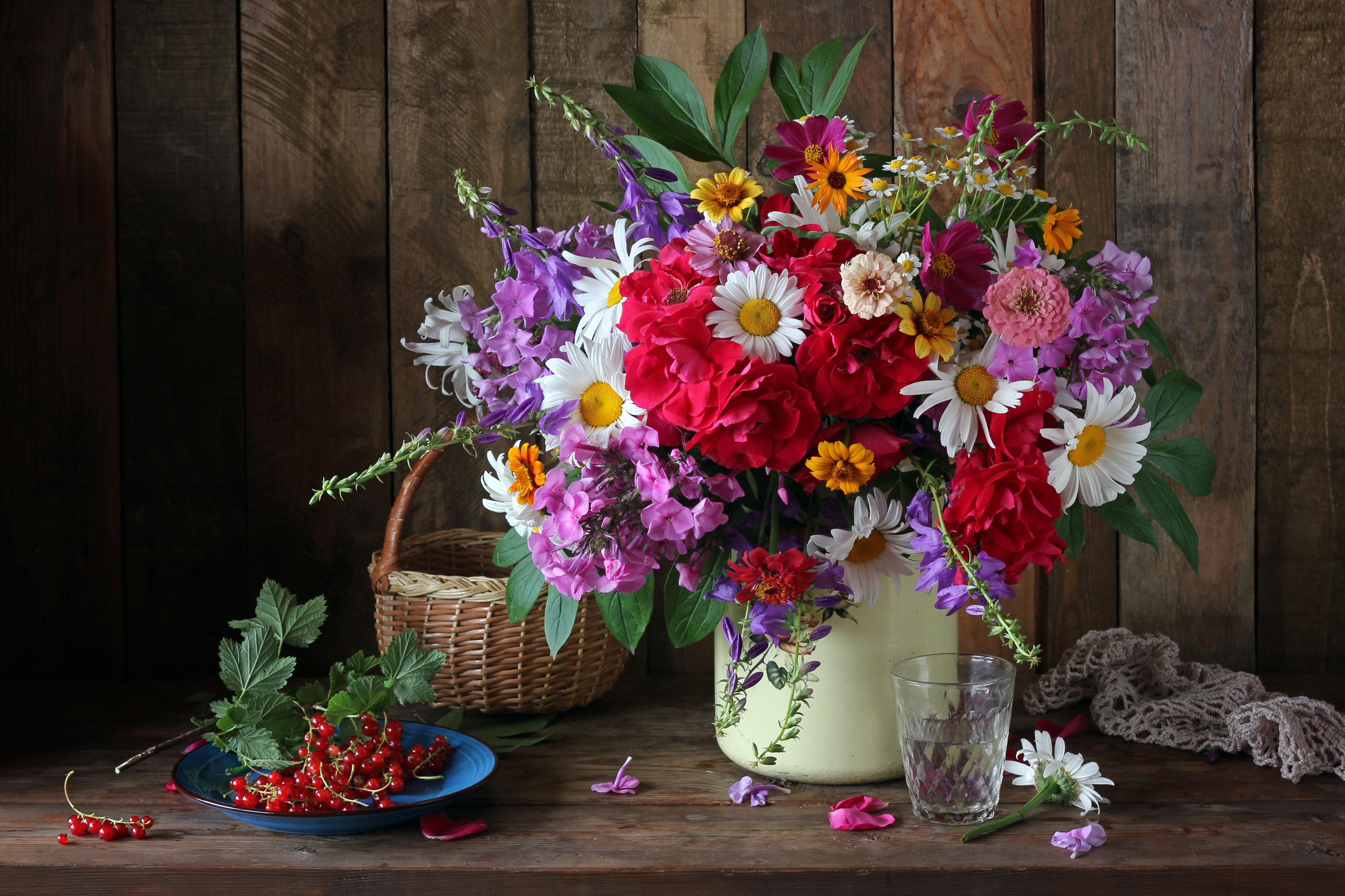 Still-life with bouquet, currants, and glass HD Wallpaper