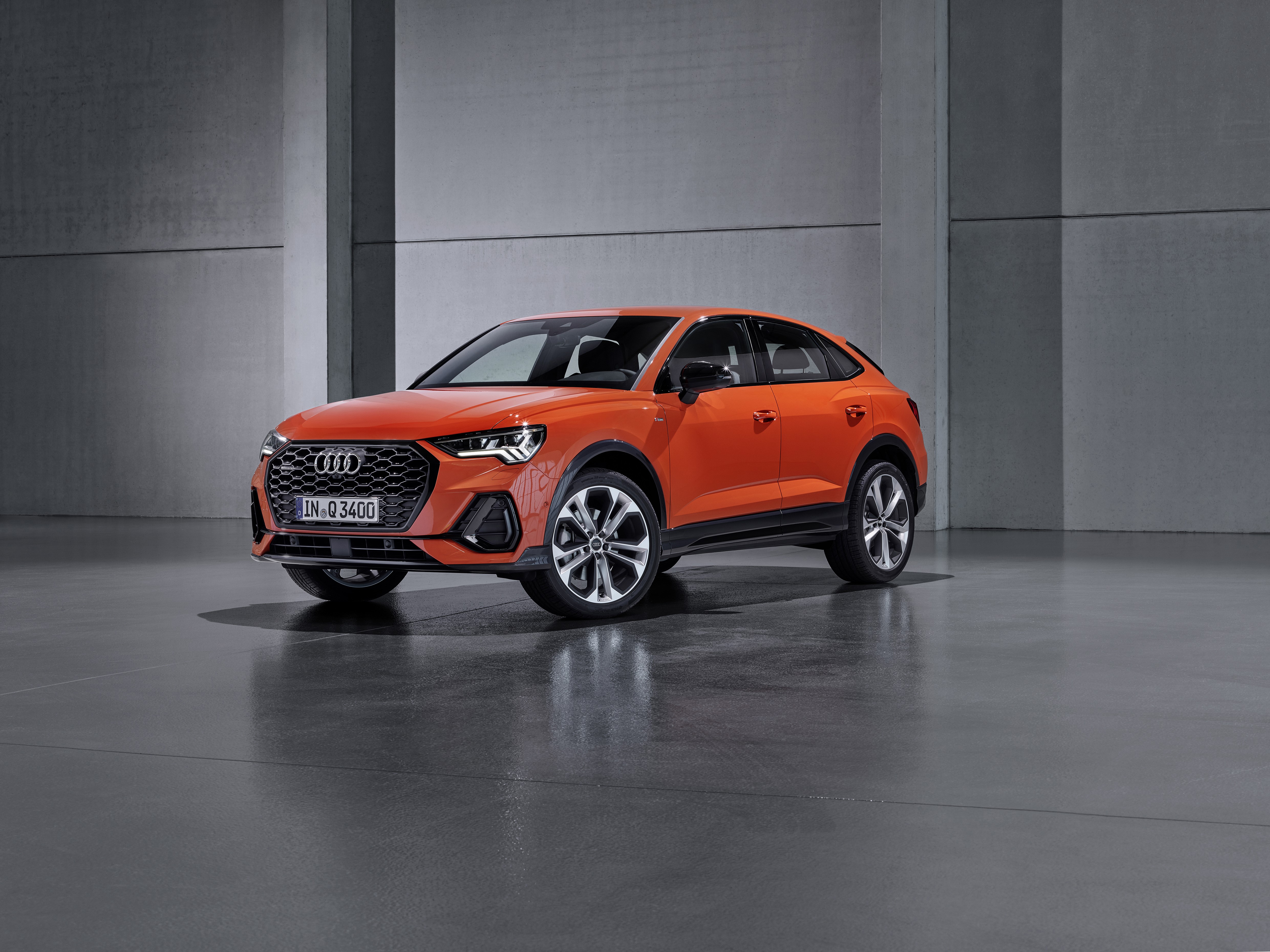 Audi Q3 Sportback 35 TDI quattro S line HD Wallpaper