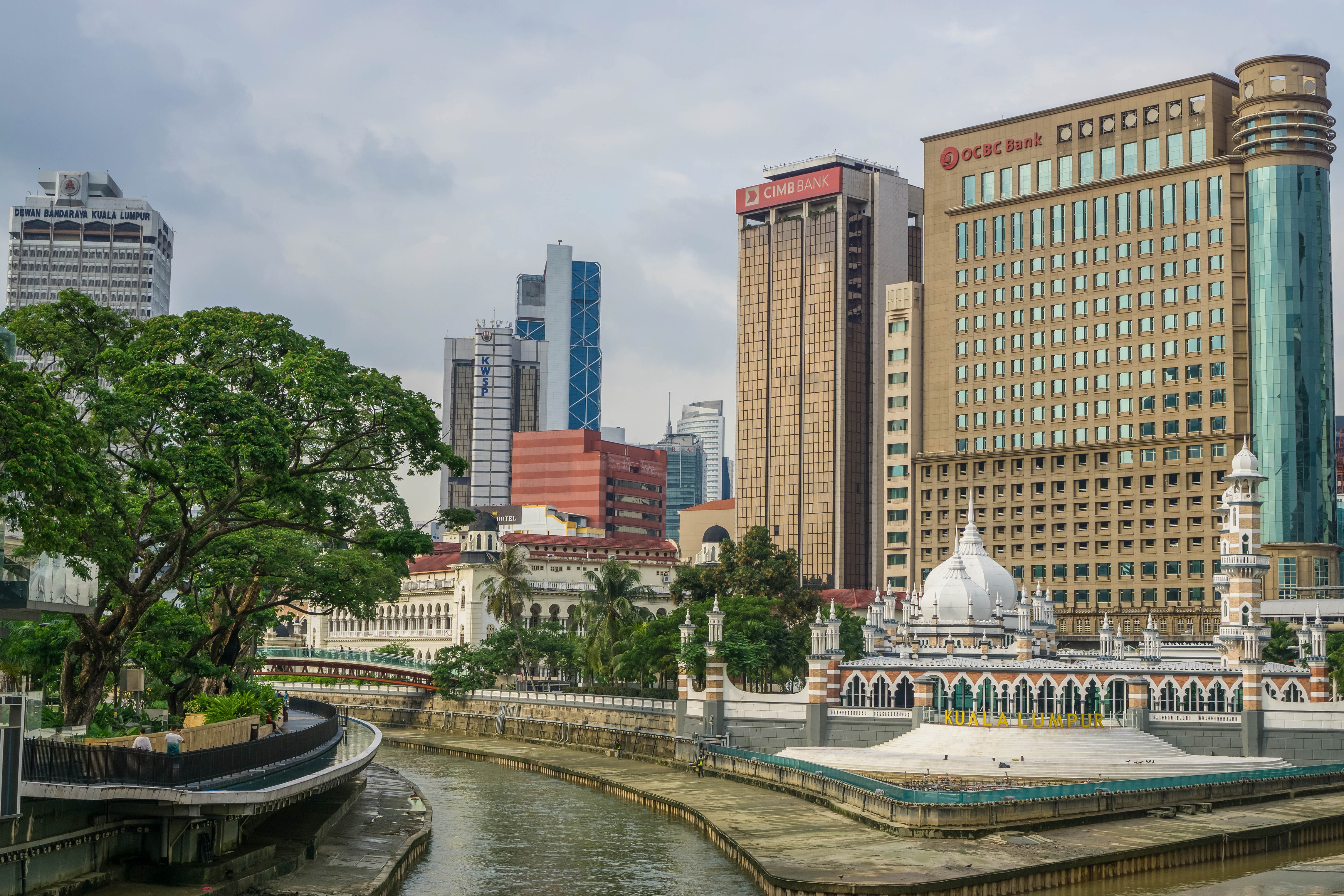 Kuala Lumpur cityscape with mosque and river HD Wallpaper