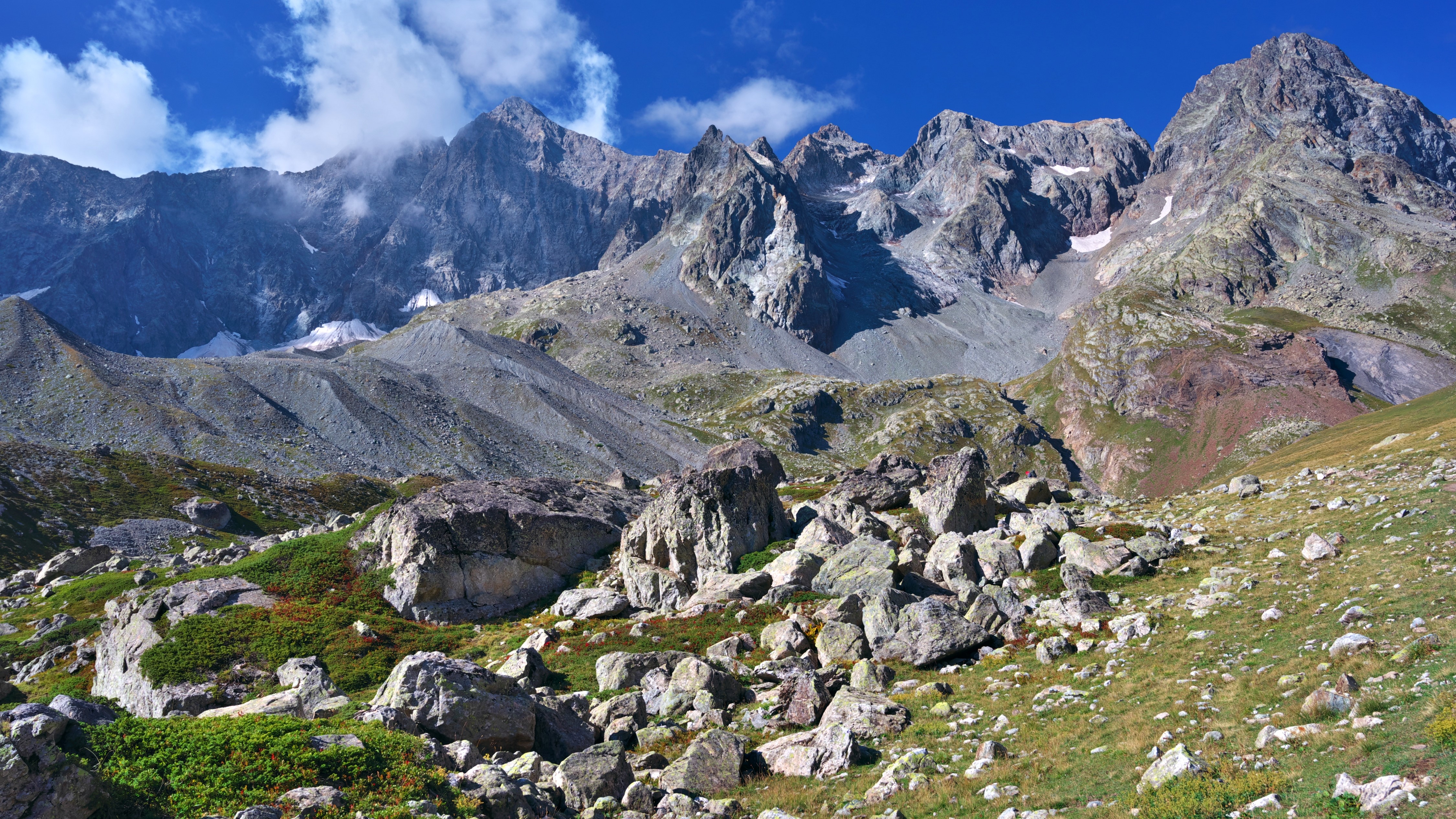 4K Mountains at Col d'Arsine, France HD Wallpaper