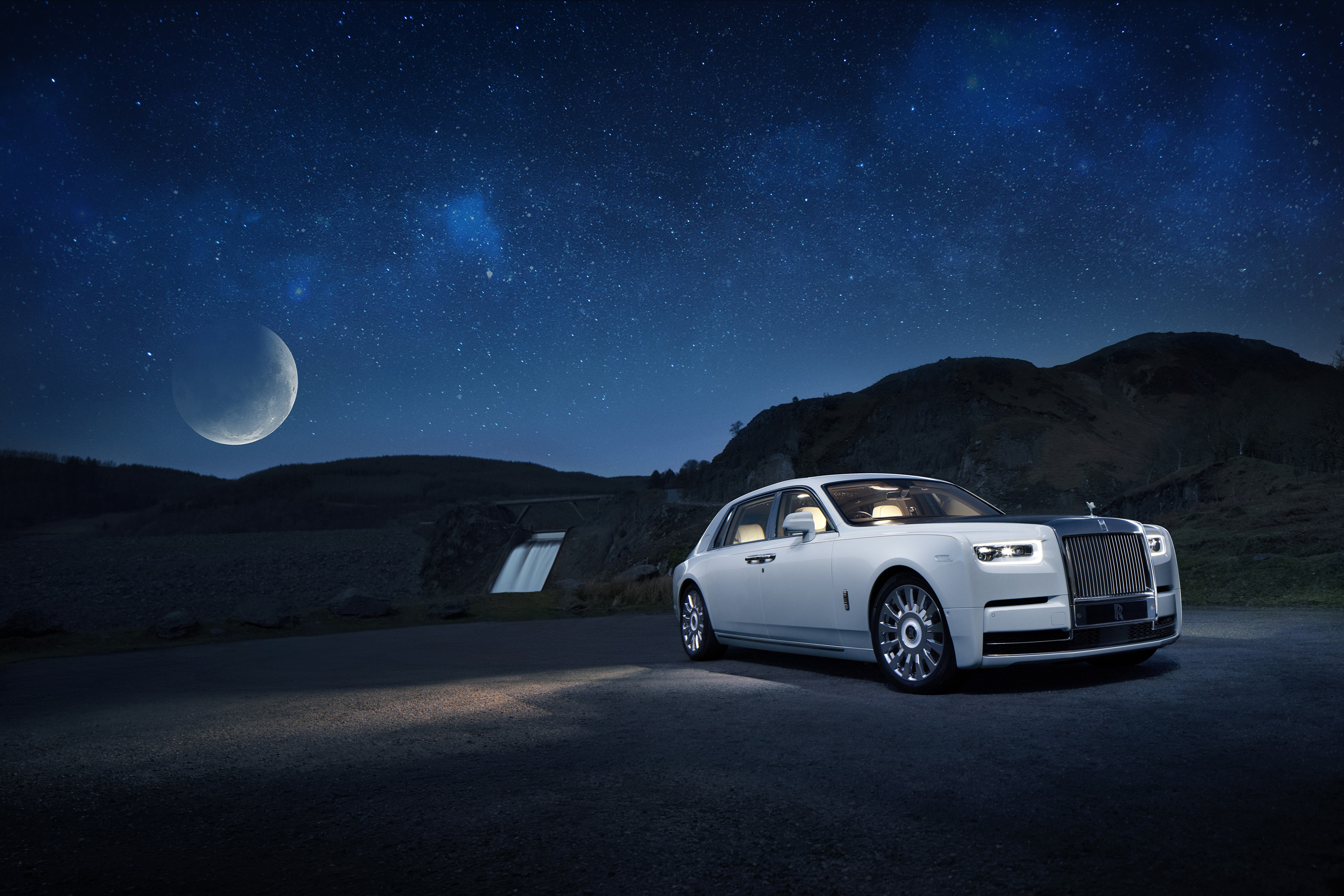 4K Rolls-Royce Phantom Tranquillity at Night HD Wallpaper