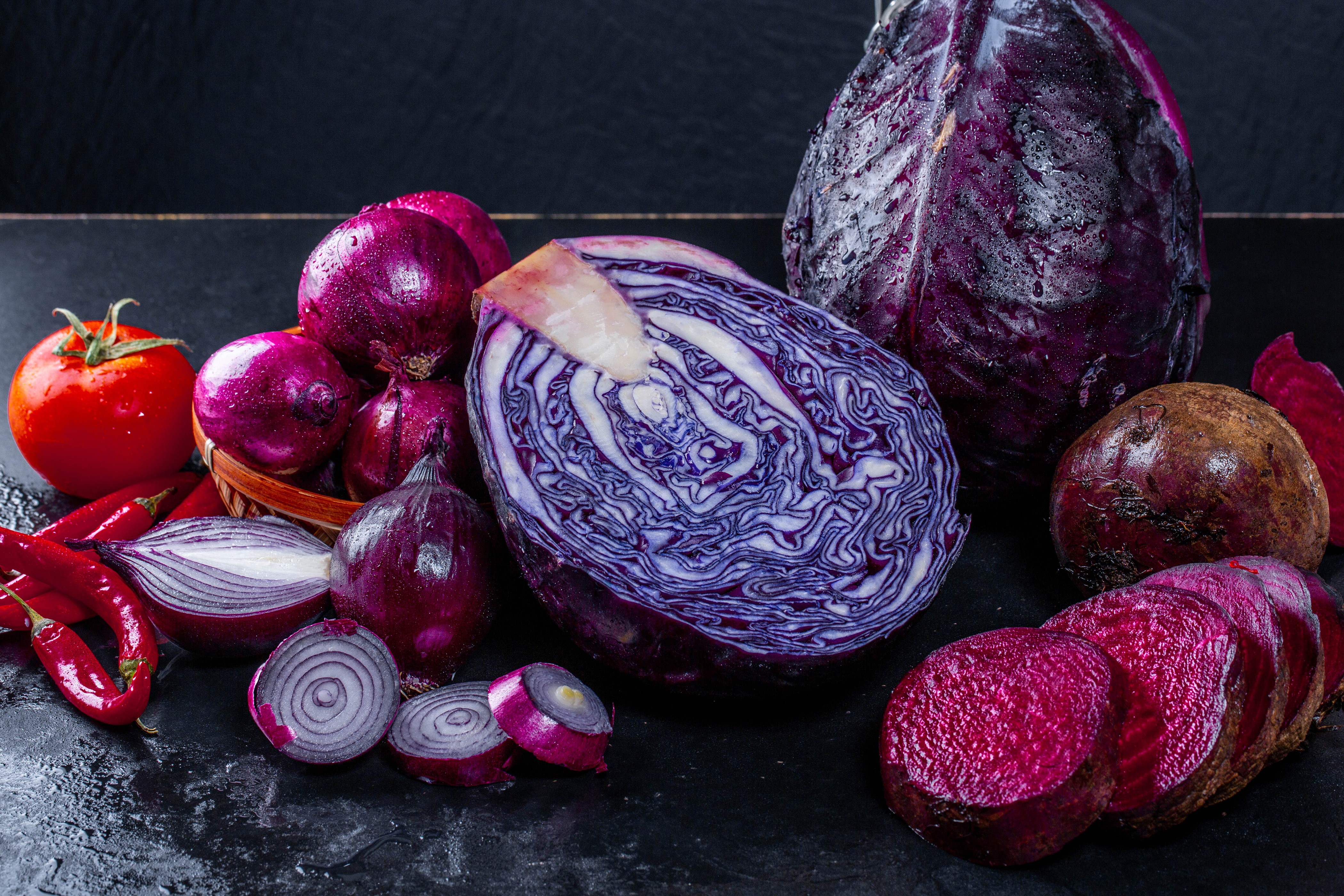 4K Vegetables: Red Cabbage, Onions, Beets, Tomatoes, and Chili Peppers HD Wallpaper