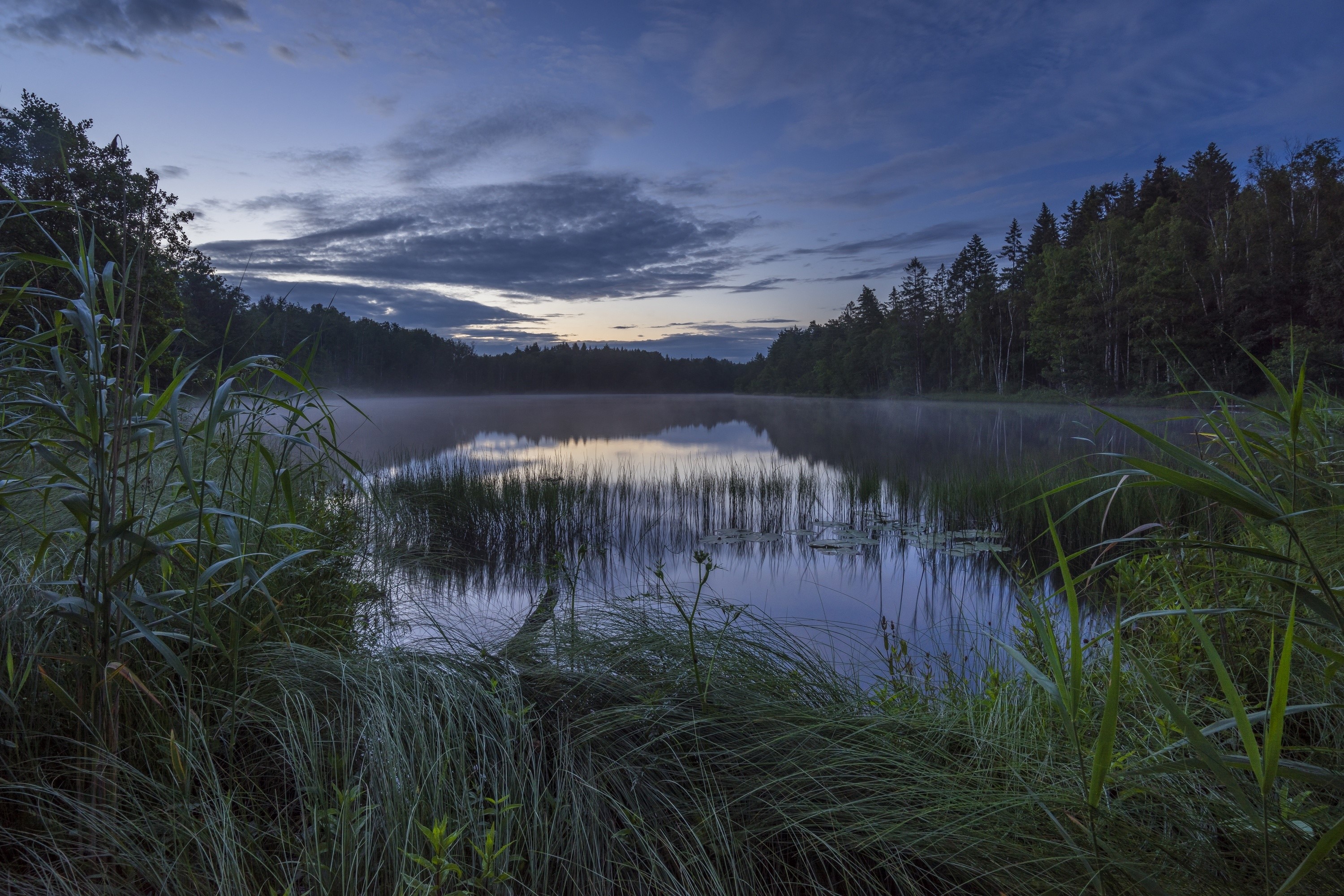 Lake Strengsdalsvannet in Norway at Dusk HD Wallpaper