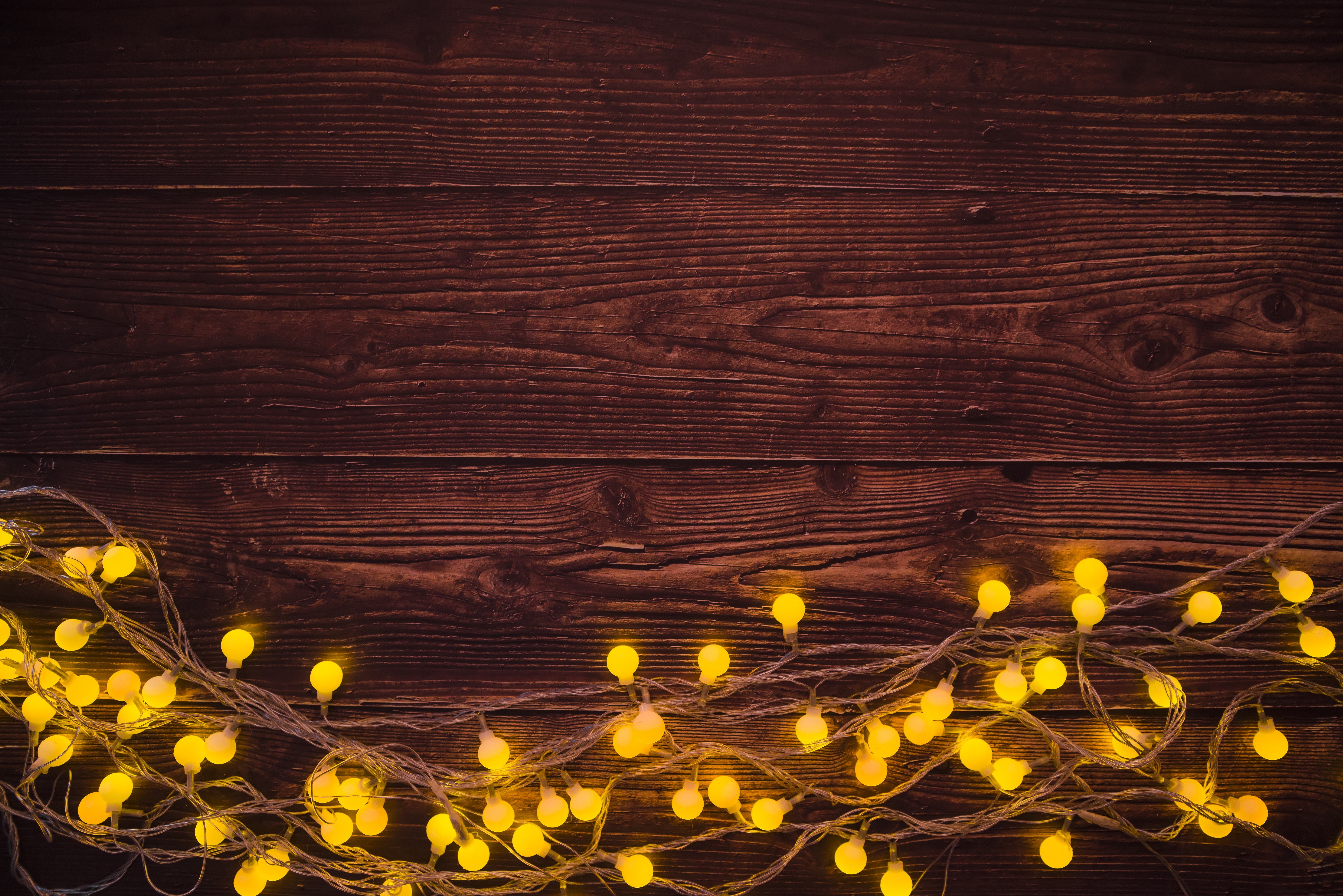 Christmas fairy lights on wood planks HD Wallpaper
